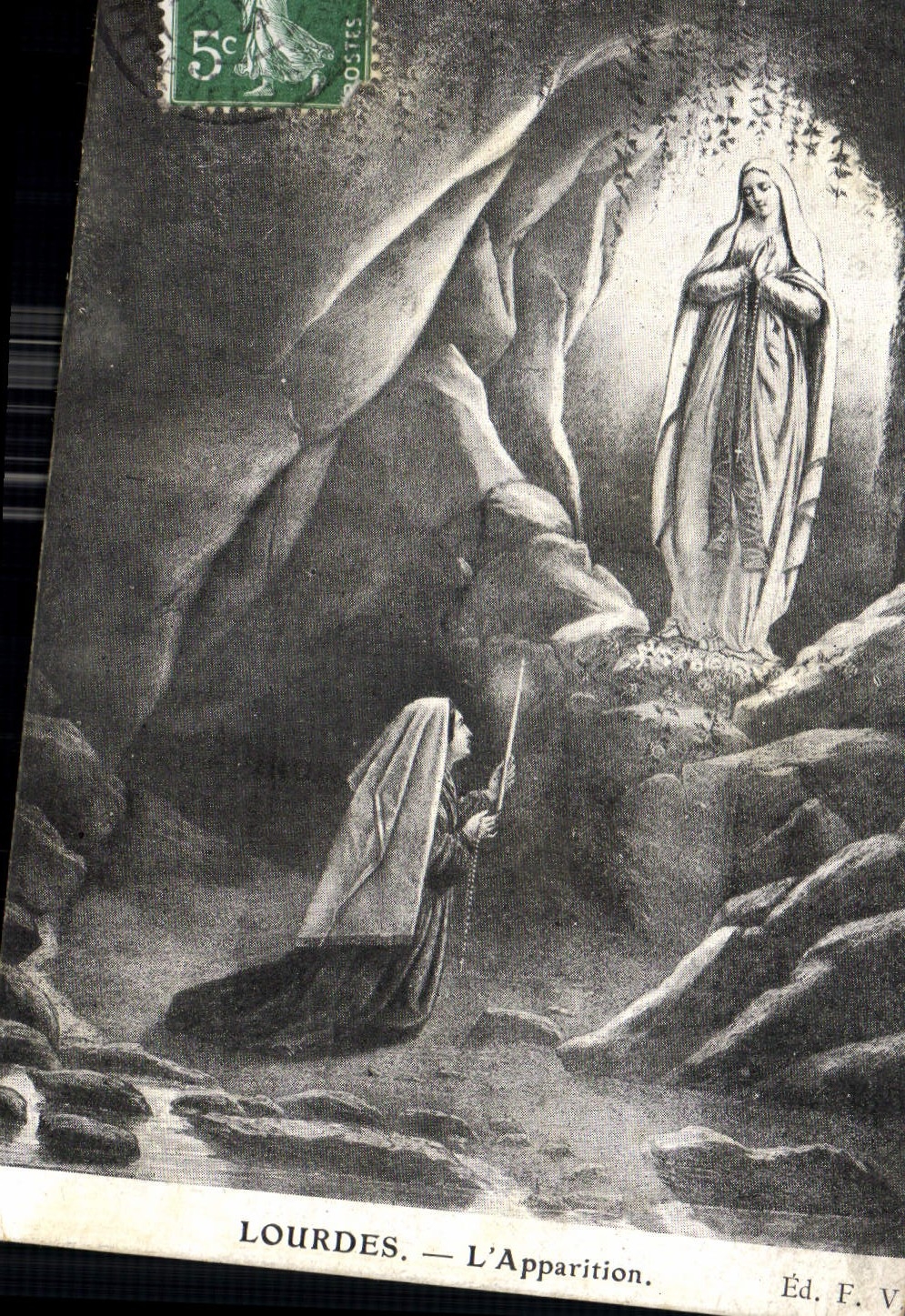 CPA Lourdes L'Apparition 