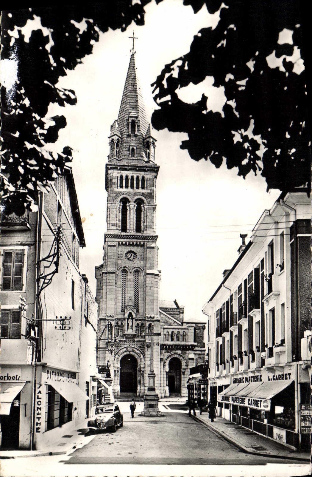 CPM Lourdes Eglise Paroissiale 