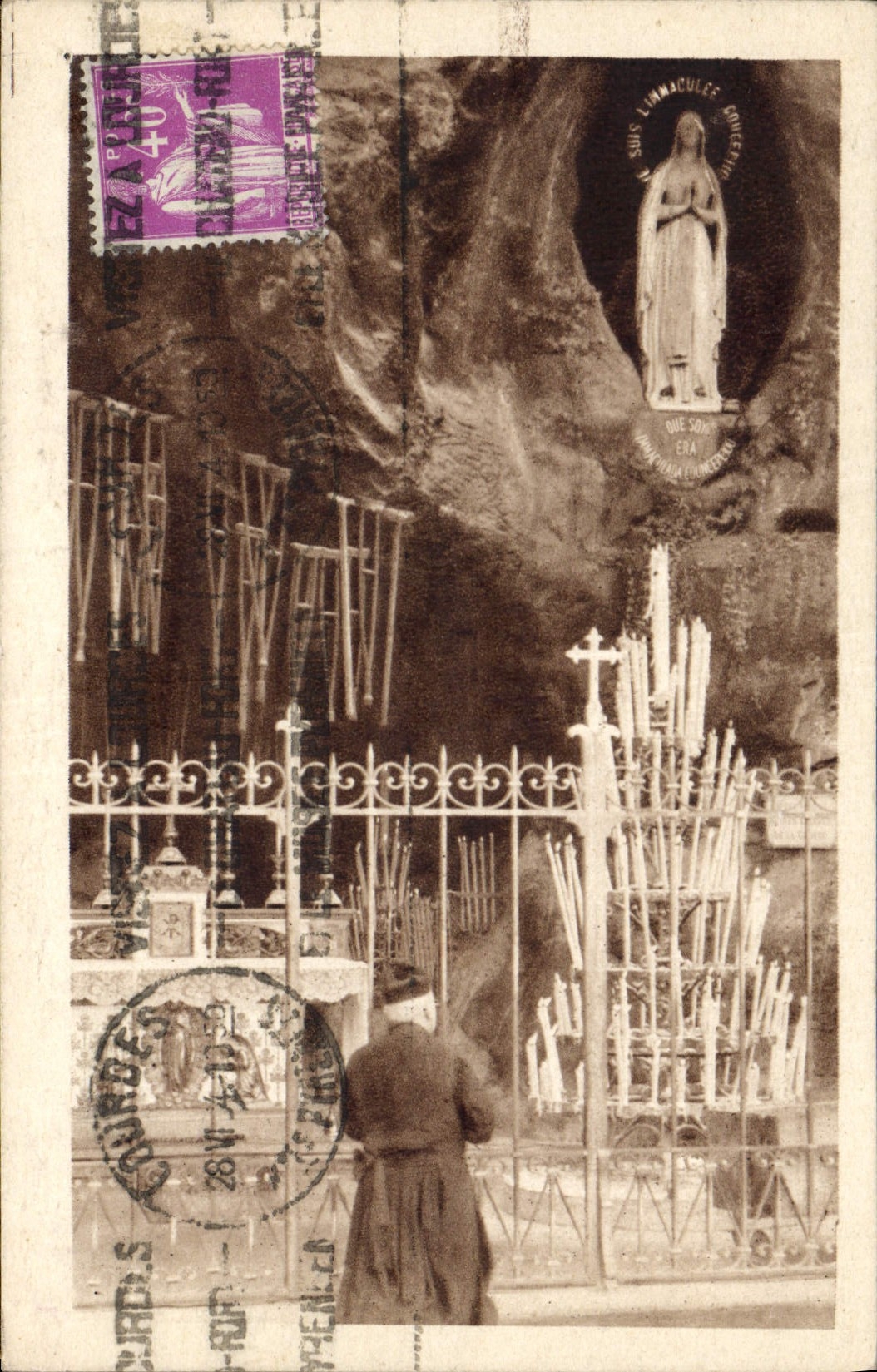 CPA Lourdes La Grotte l'Autel et la Vierge 