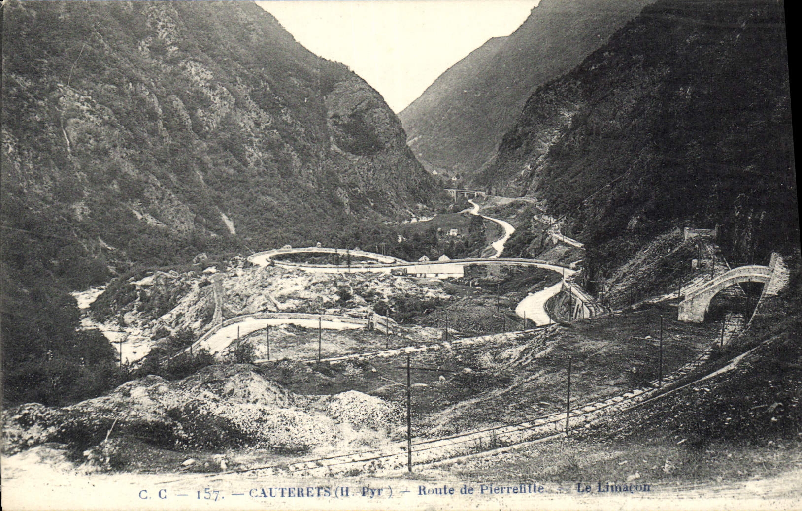 CPA Cauterets Route de Pierrefitte 
