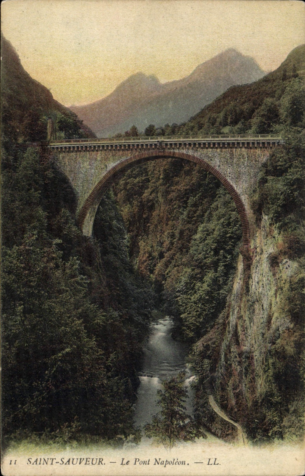 CPA Saint Sauveur Le Pont Napoleon