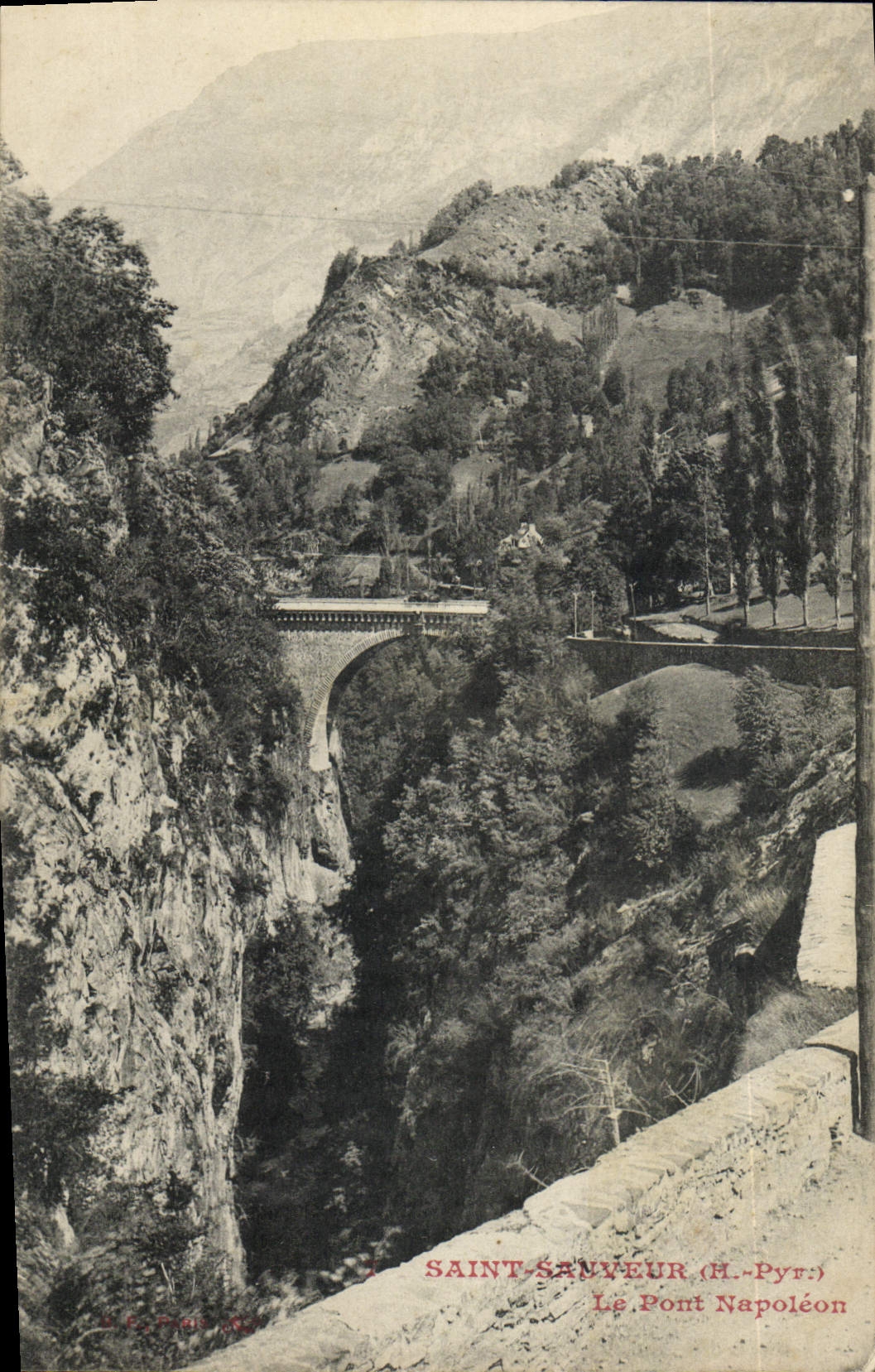 CPA Saint Sauveur H Pyr Le Pont Napoleon 