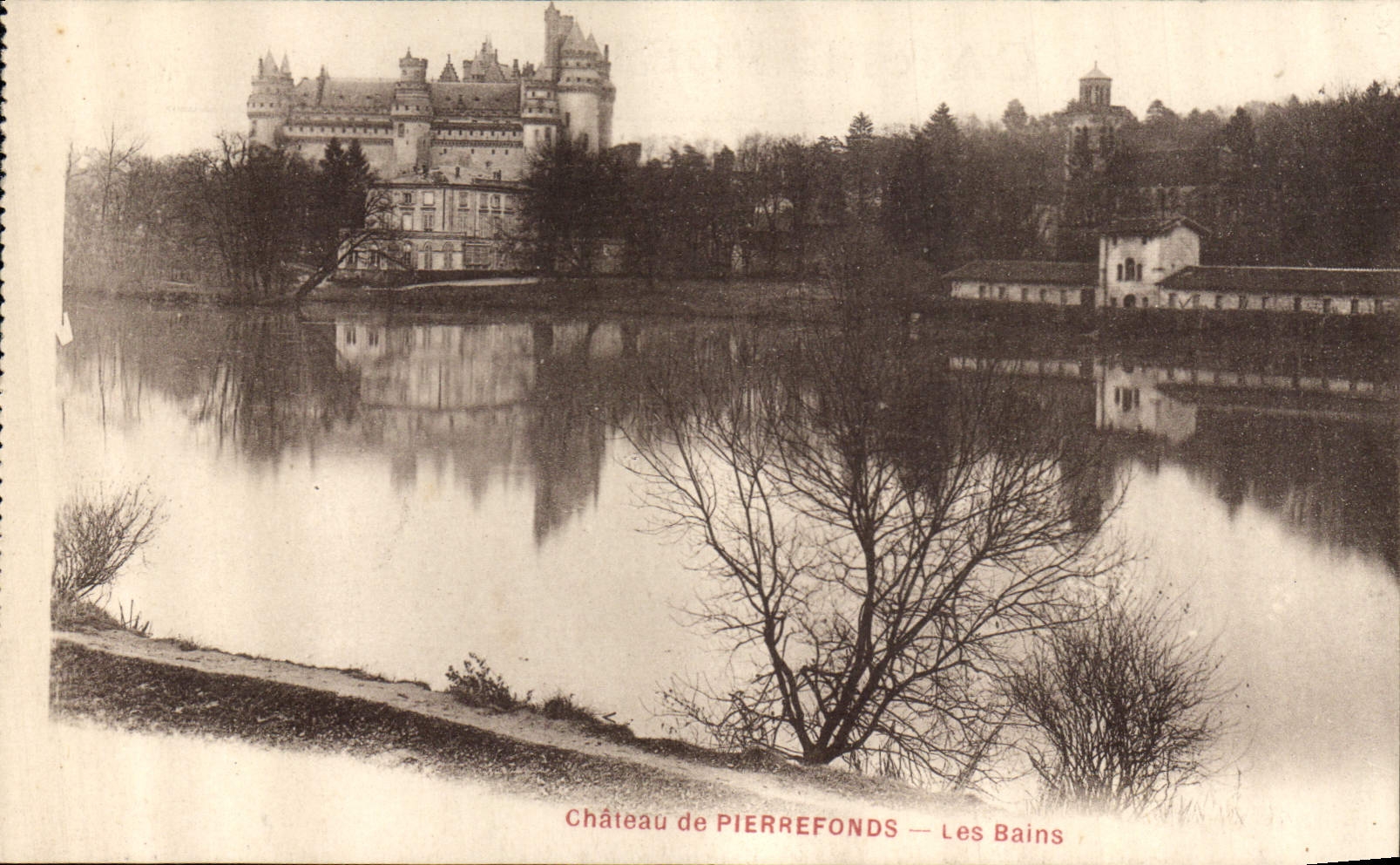 CPA Chateau de Pierrefonds Les Bains 