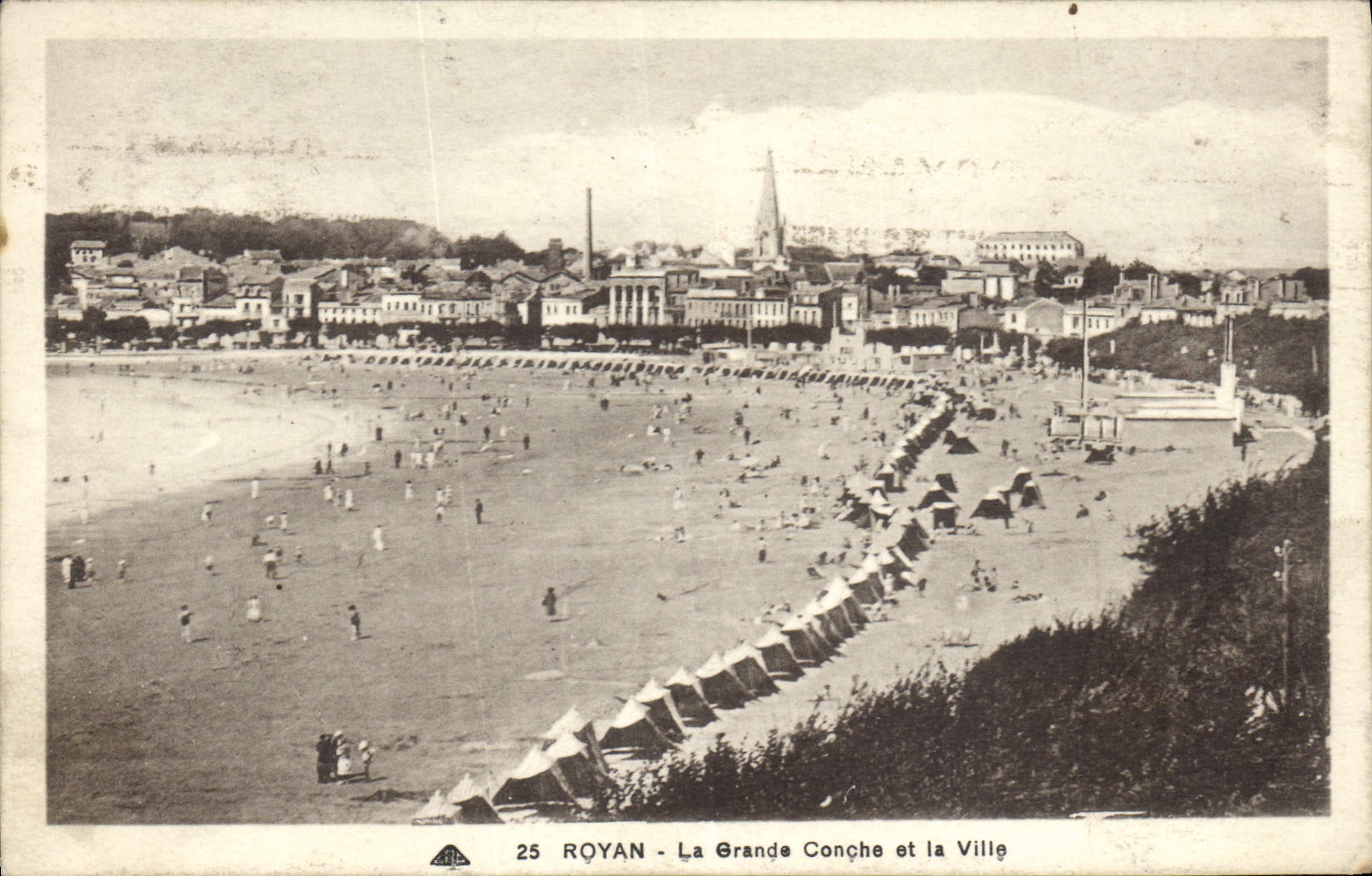 CPA Royan La Grande Conche et la Ville 