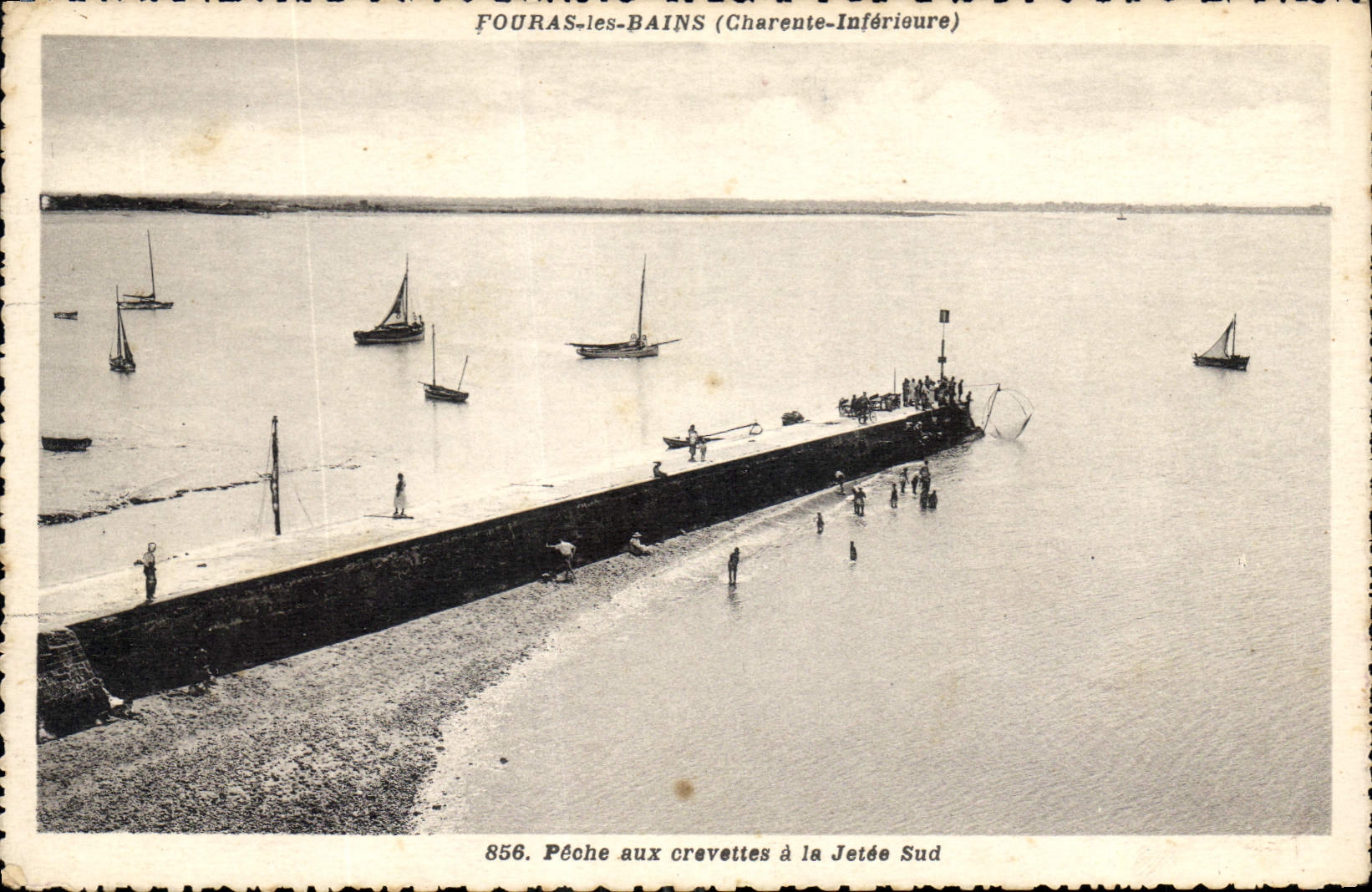 CPA Fouras les Bains Charente Inferieure Peche aux creveties a la Jetee sud 