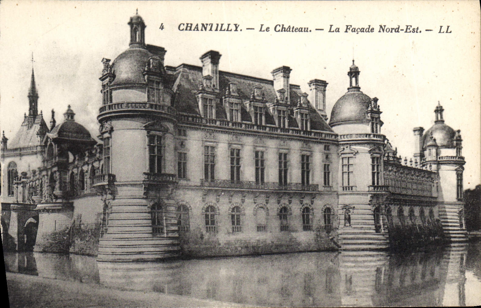 CPA Chantilly Le Chateau La Facade Nord Est 