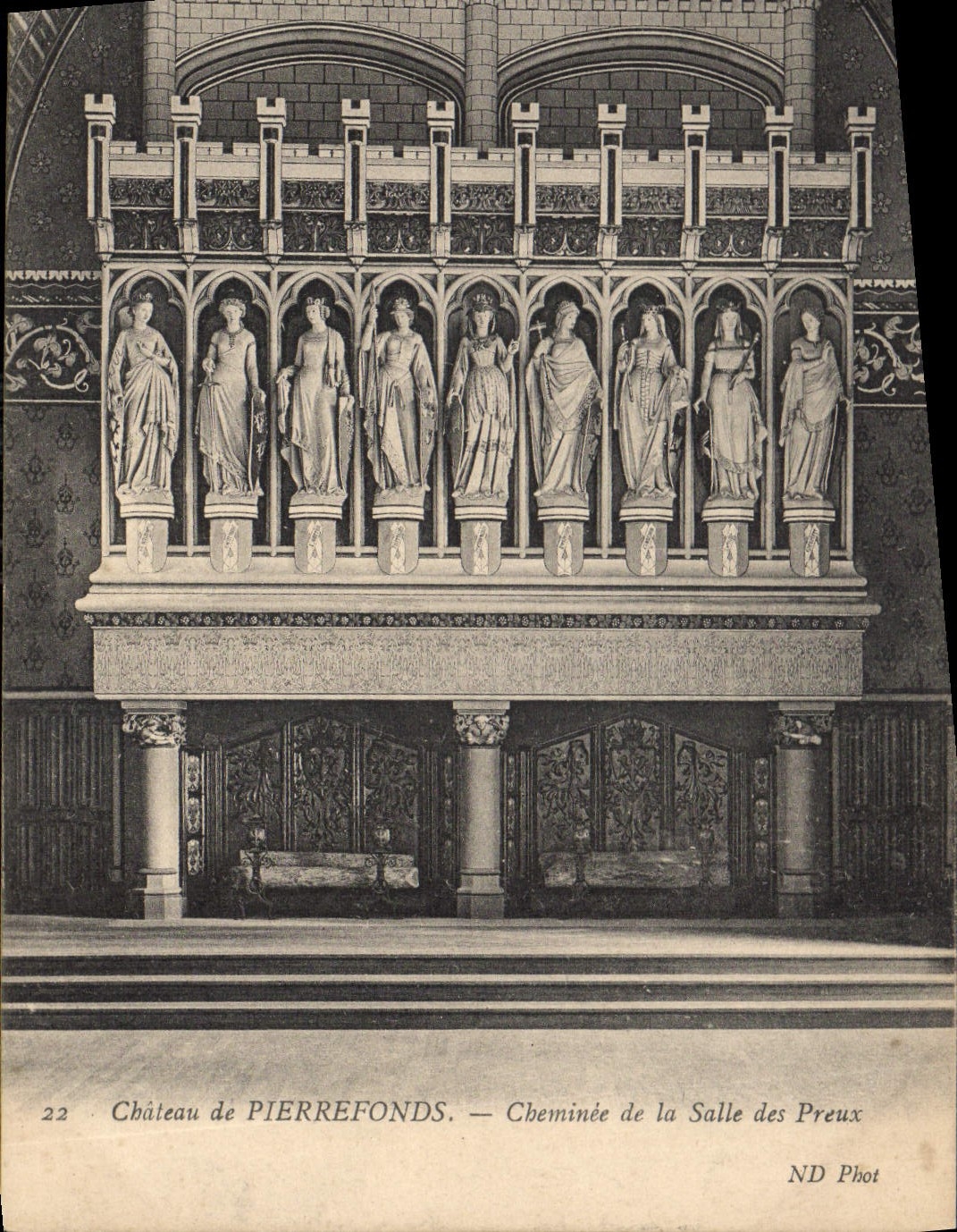CPA Chateau de Pierrefonds Cheminee de la Salle des Preux 