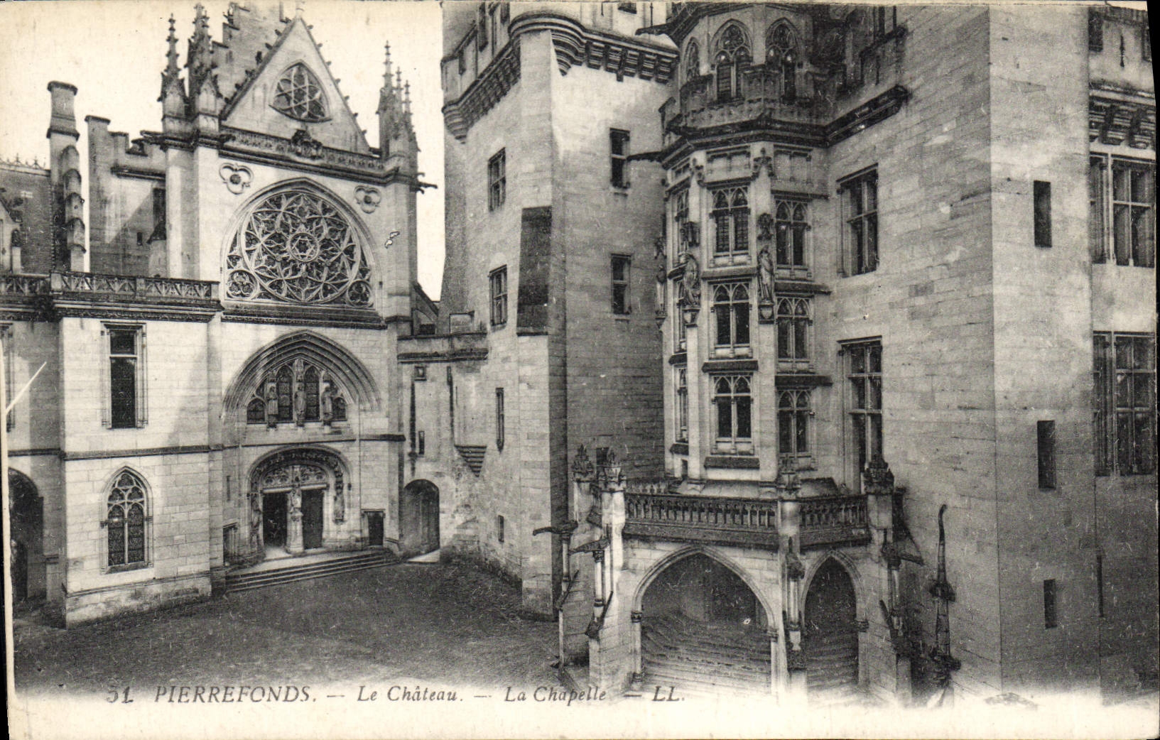 CPA Pierrefonds Le Chateau La Chapelle 
