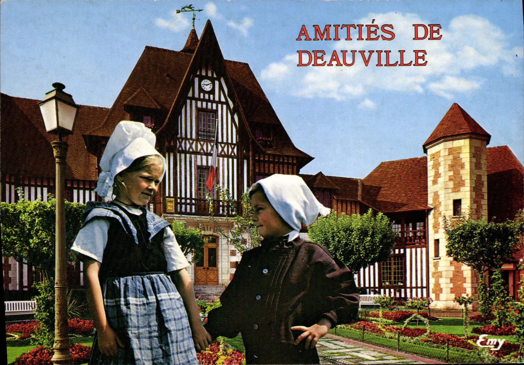 CPM Amities de Deauville 