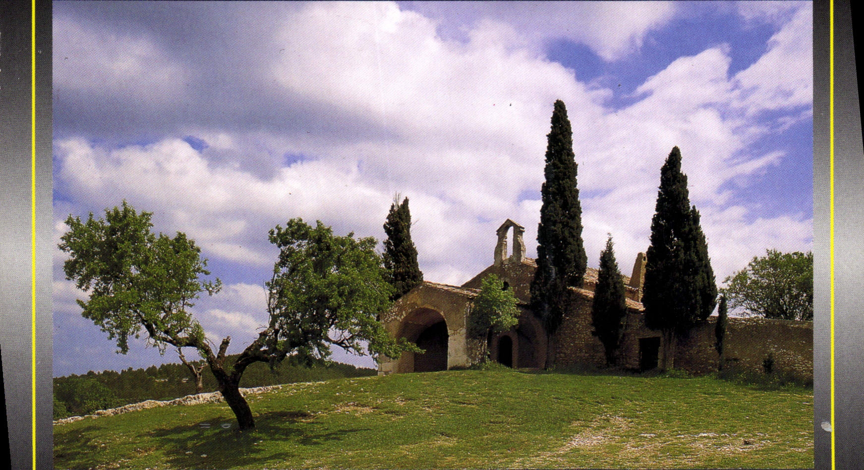 CPM Marseille Chapelle dans le Calme d'un matin d'ete 