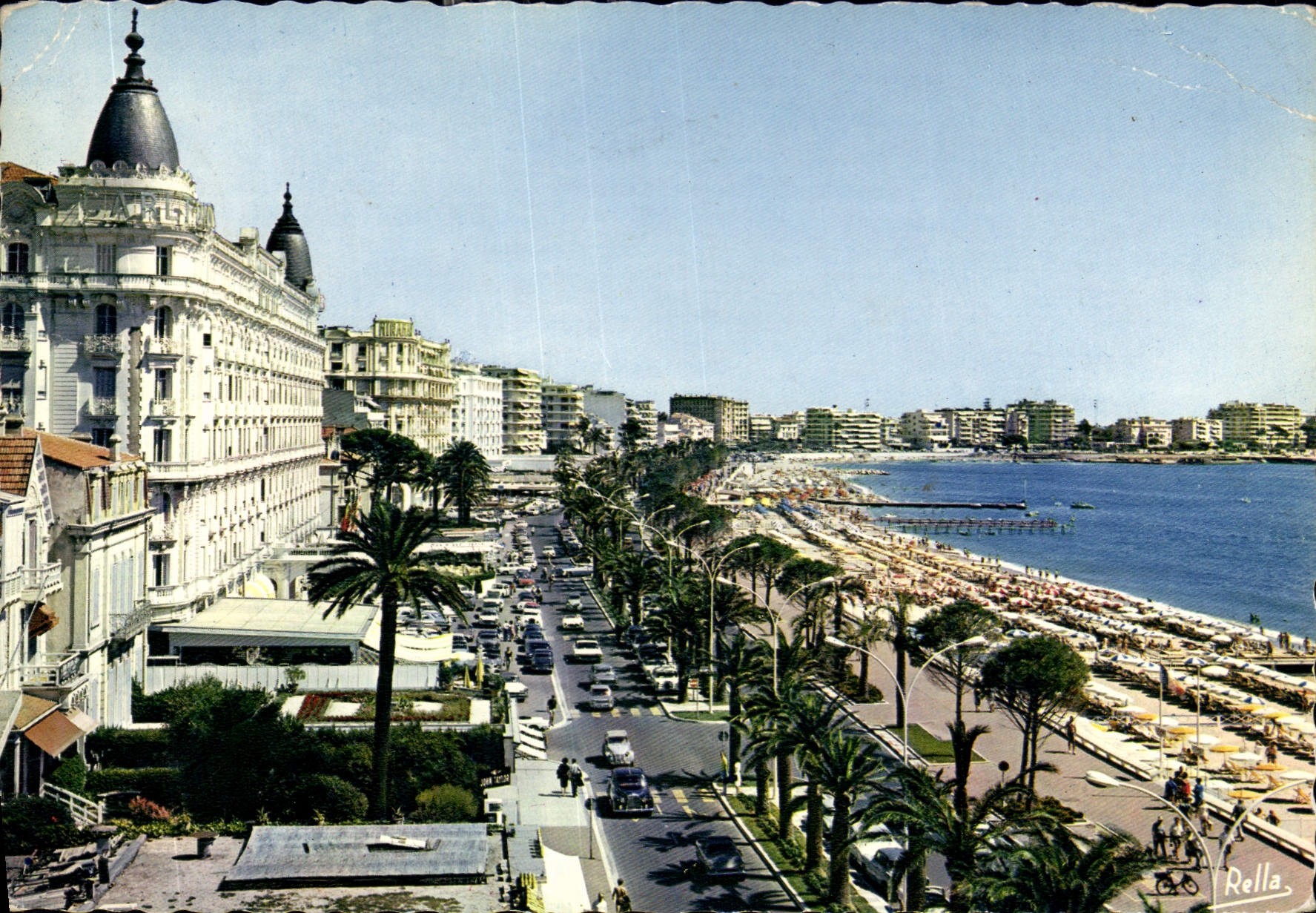 CPM La Cote d'Azur Cannes A M le Carlton et la Croisette