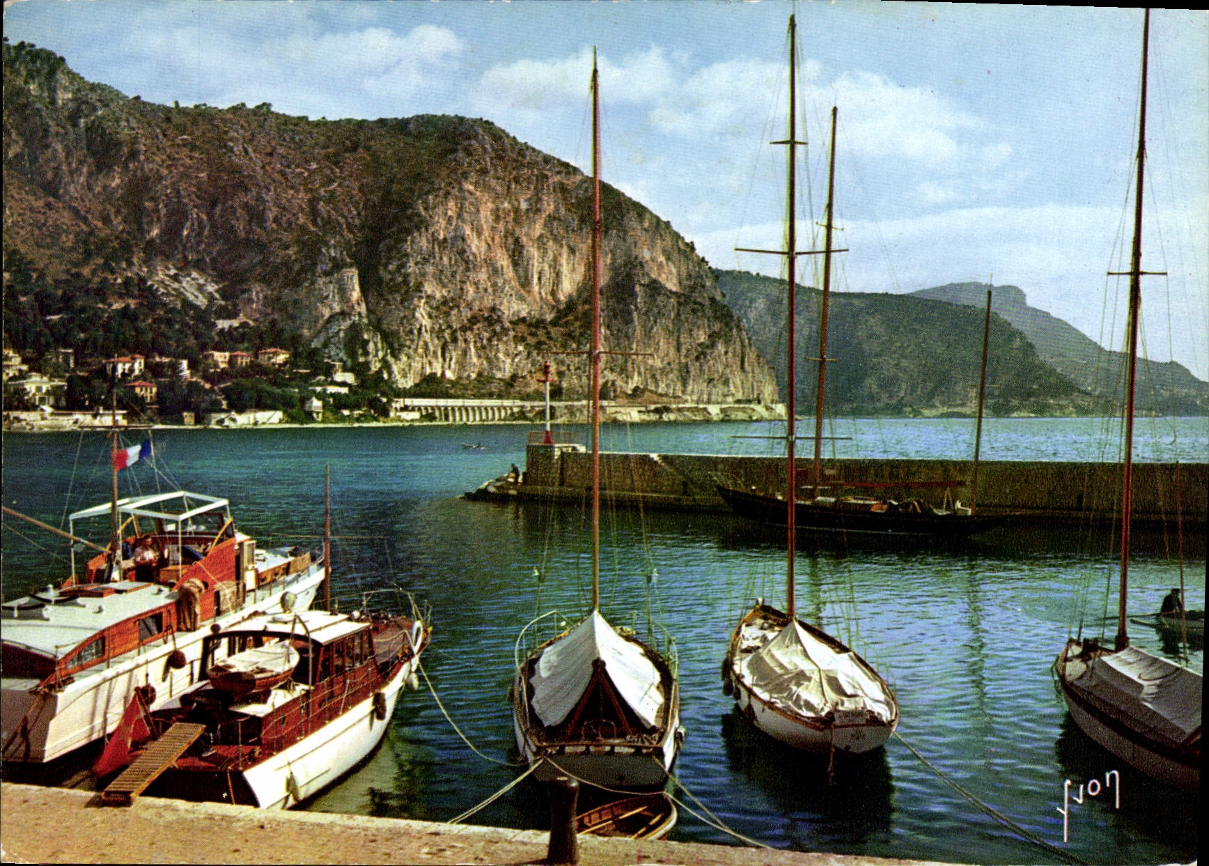 CPM La Cote d'Azur miracle de la nature Beaulieu sur Mer A M le Port Bateaux