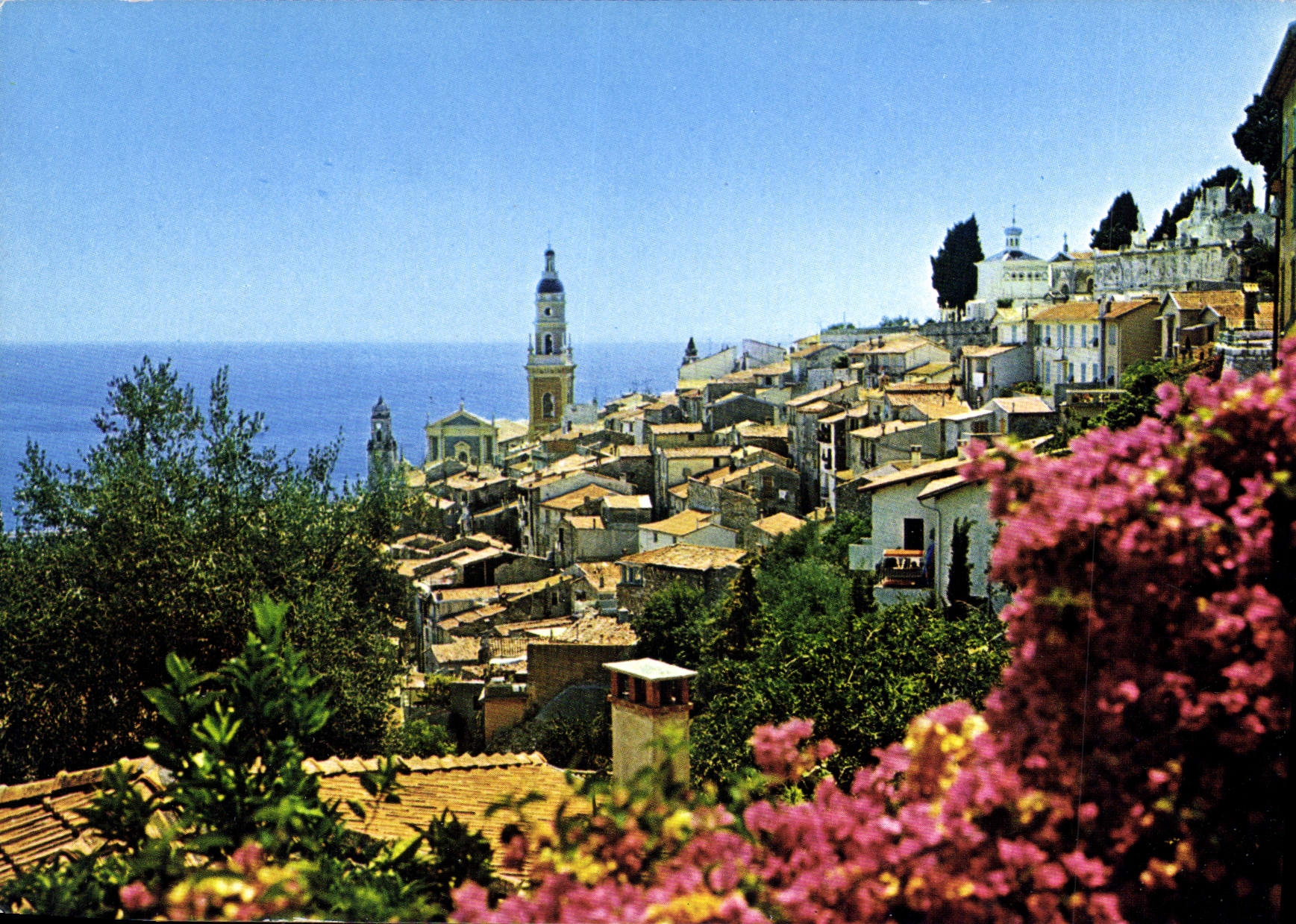 CPM La Cote d'Azur Menton vue generale sur la vieille ville