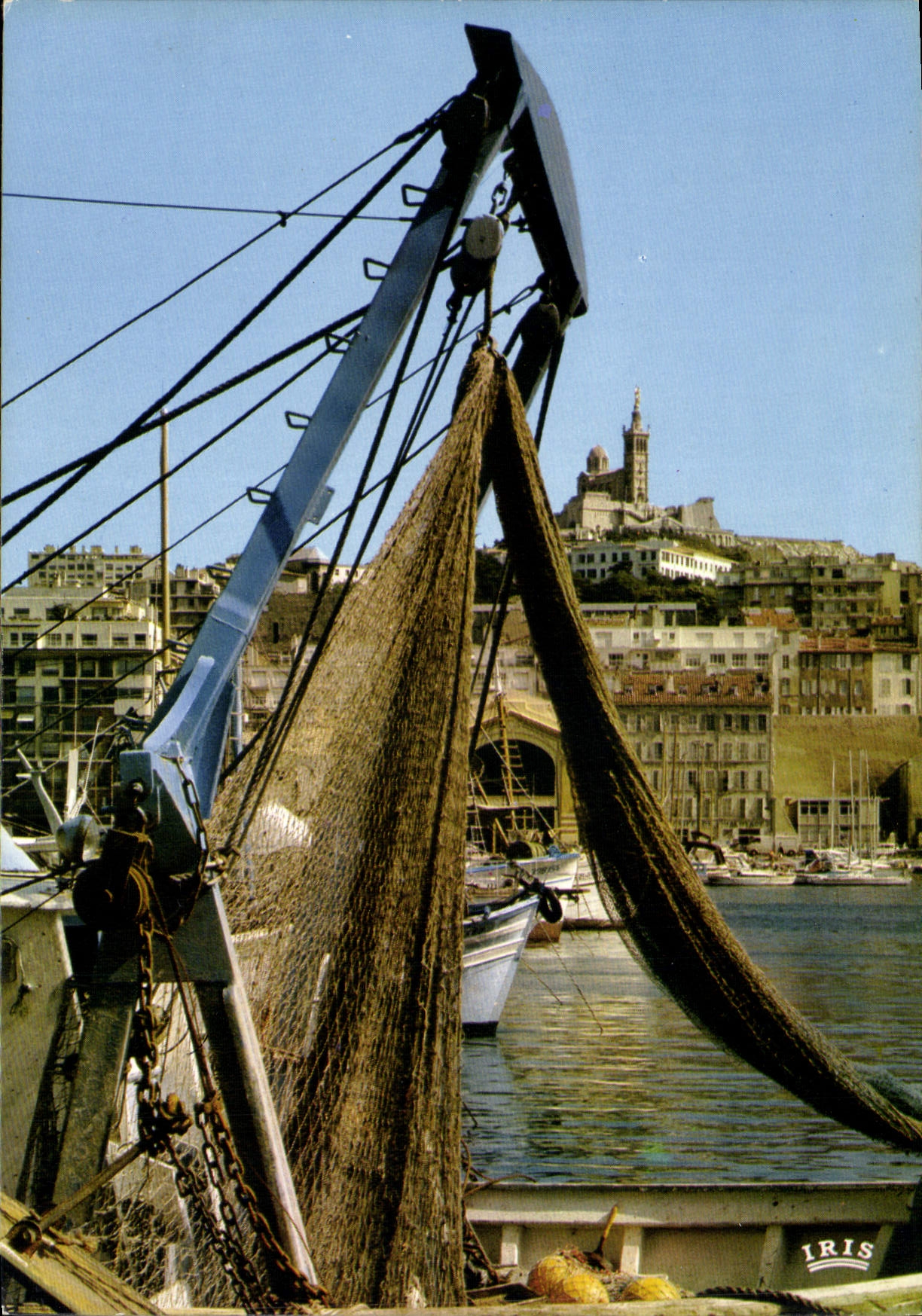CPM Marseille B du R Les Files de Pecheurs Bateau