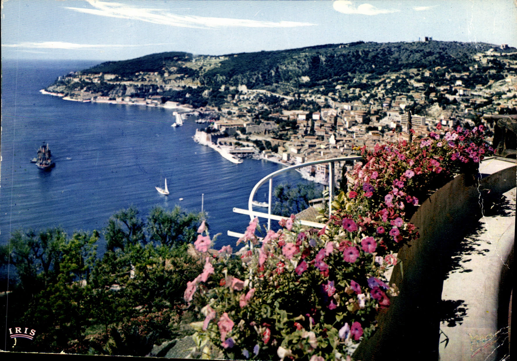 CPM La Cote d'Azur French Riviera Villefranche sur Mer La Rade 