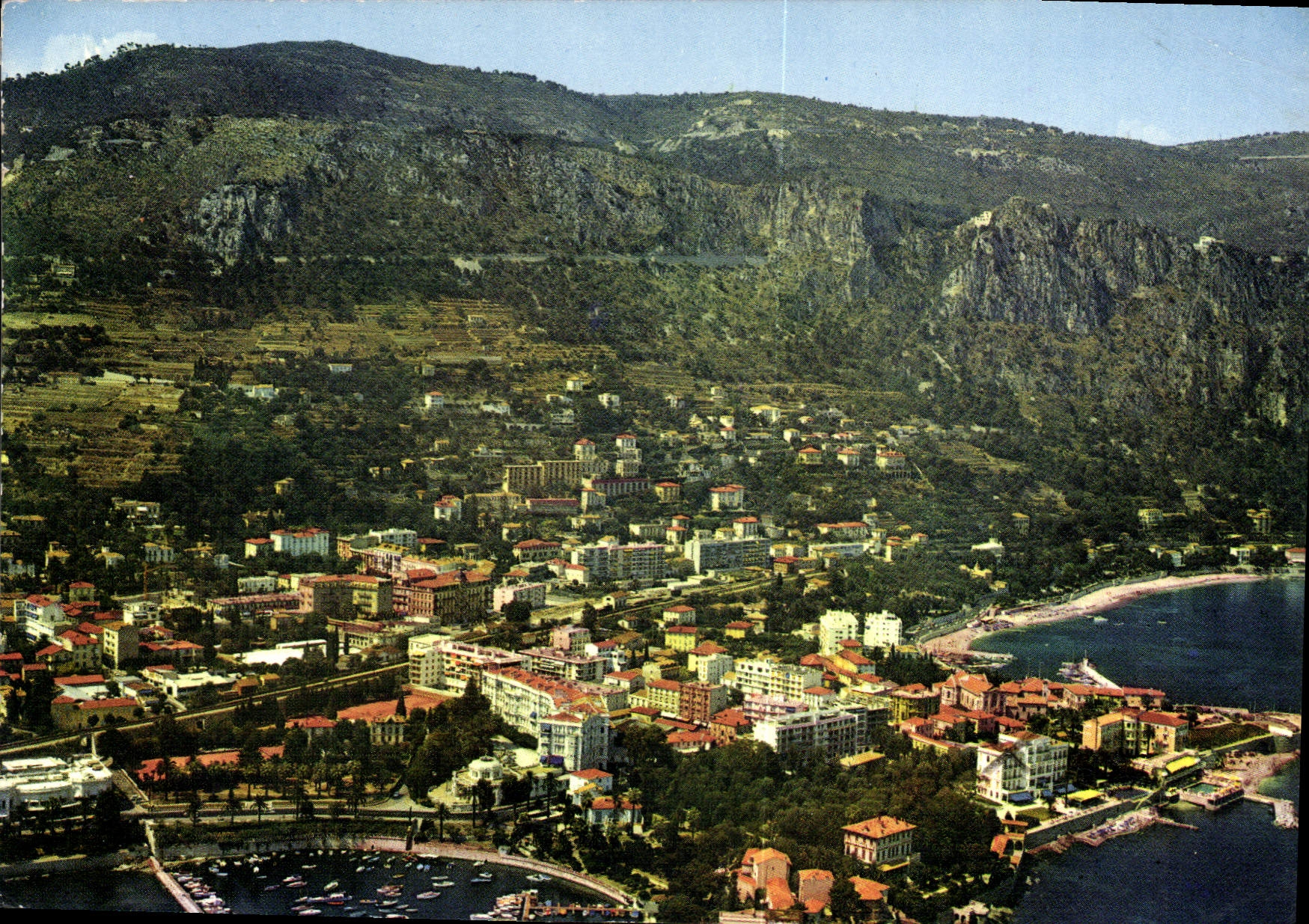 CPM Les Sites Merveilleux de la Cote d'Azur Beaulieu sur Mer A M vue generale prise par avion 