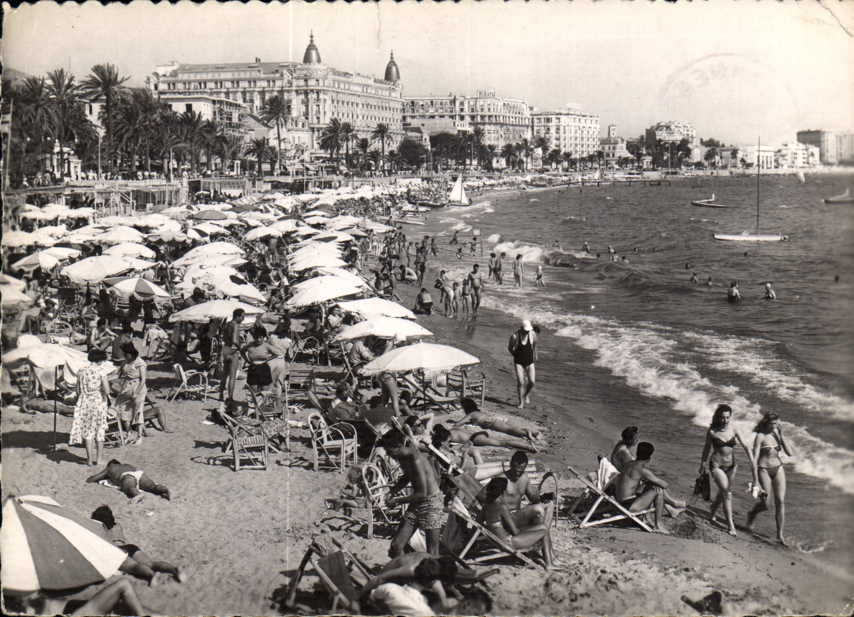 CPM La Cote d'Azur Cannes la Plage 