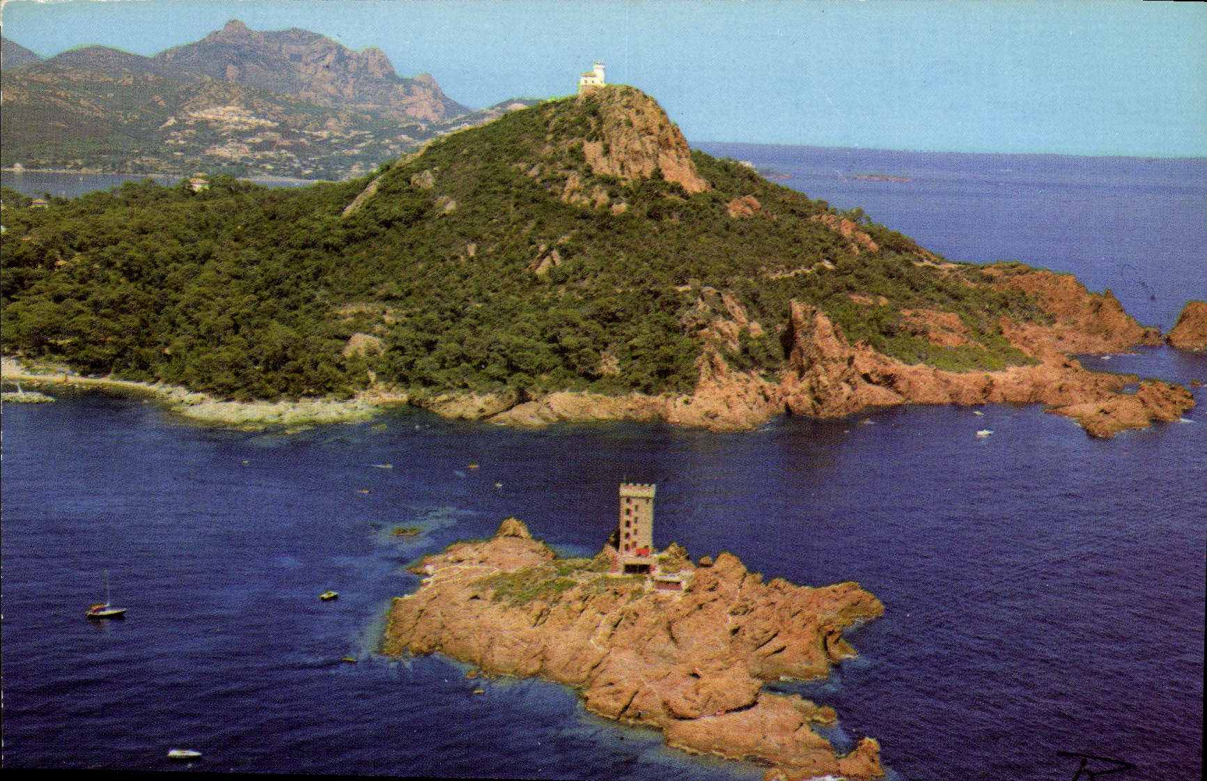 CPM La Cote d'Azur Inoubliable Le Dramont vue aerienne l'Ile d'Or