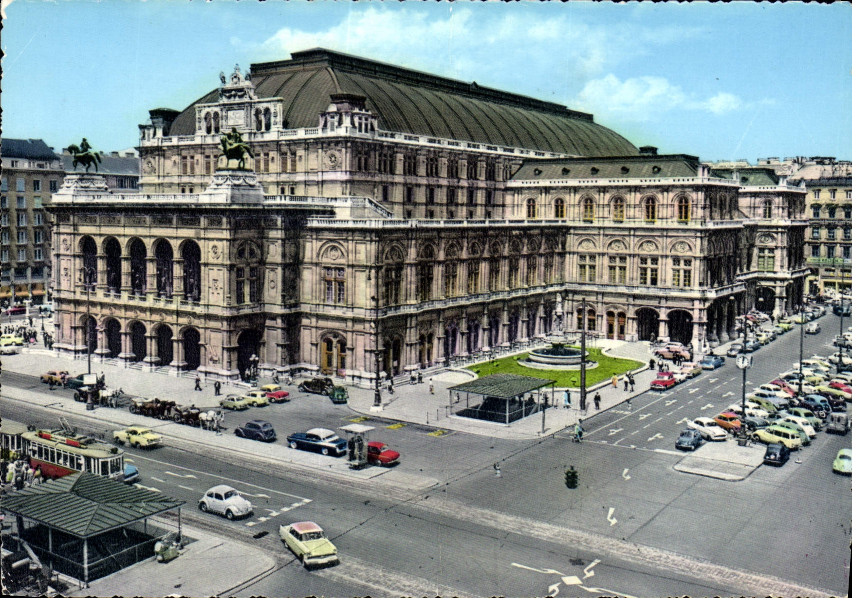 CPM Vienne Le Theatre de l'Opera