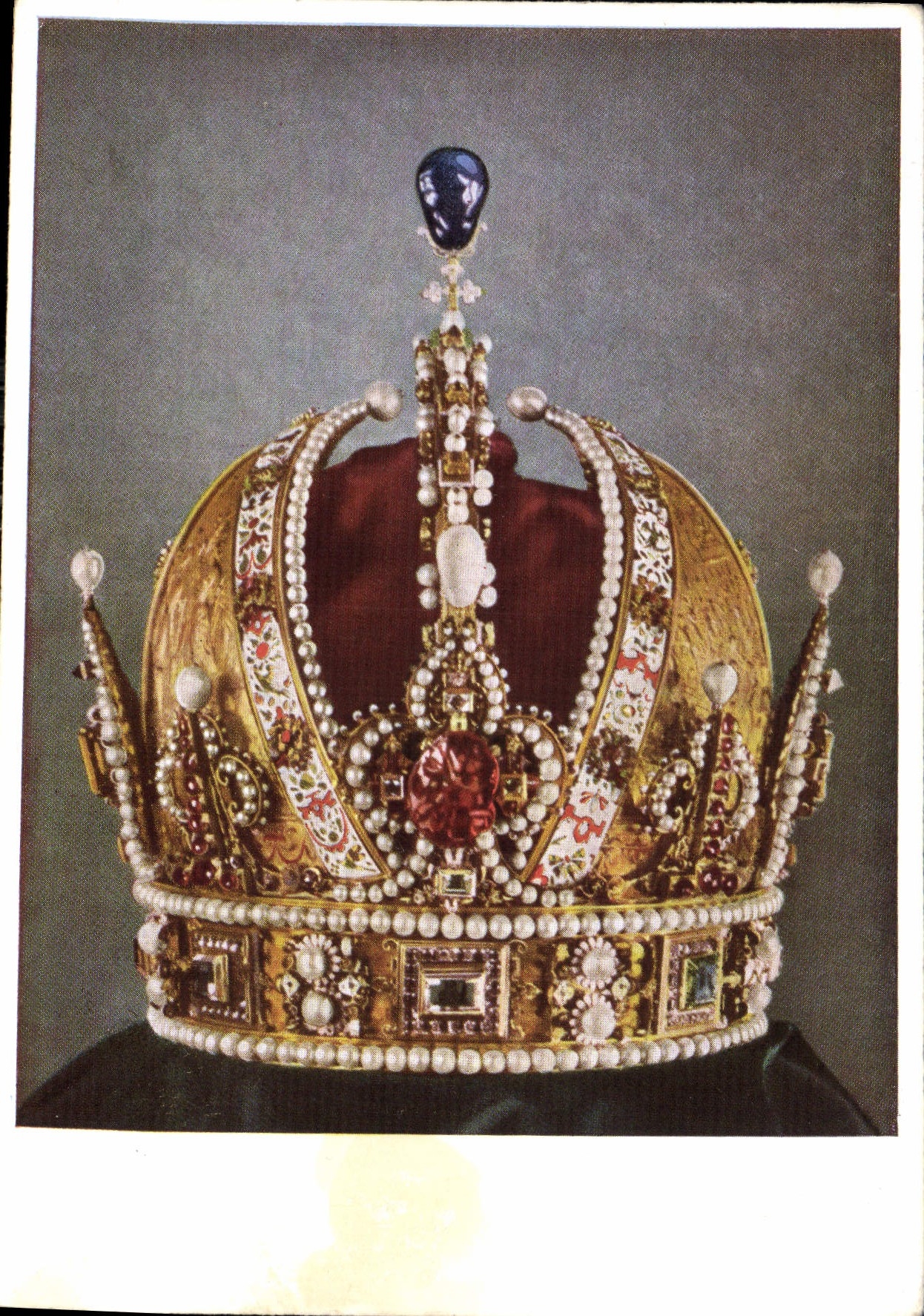 CPM Wien kunsthistorisches museum la Couronne de l'Empereur Rodolphe II couronne imperial d'Autriche
