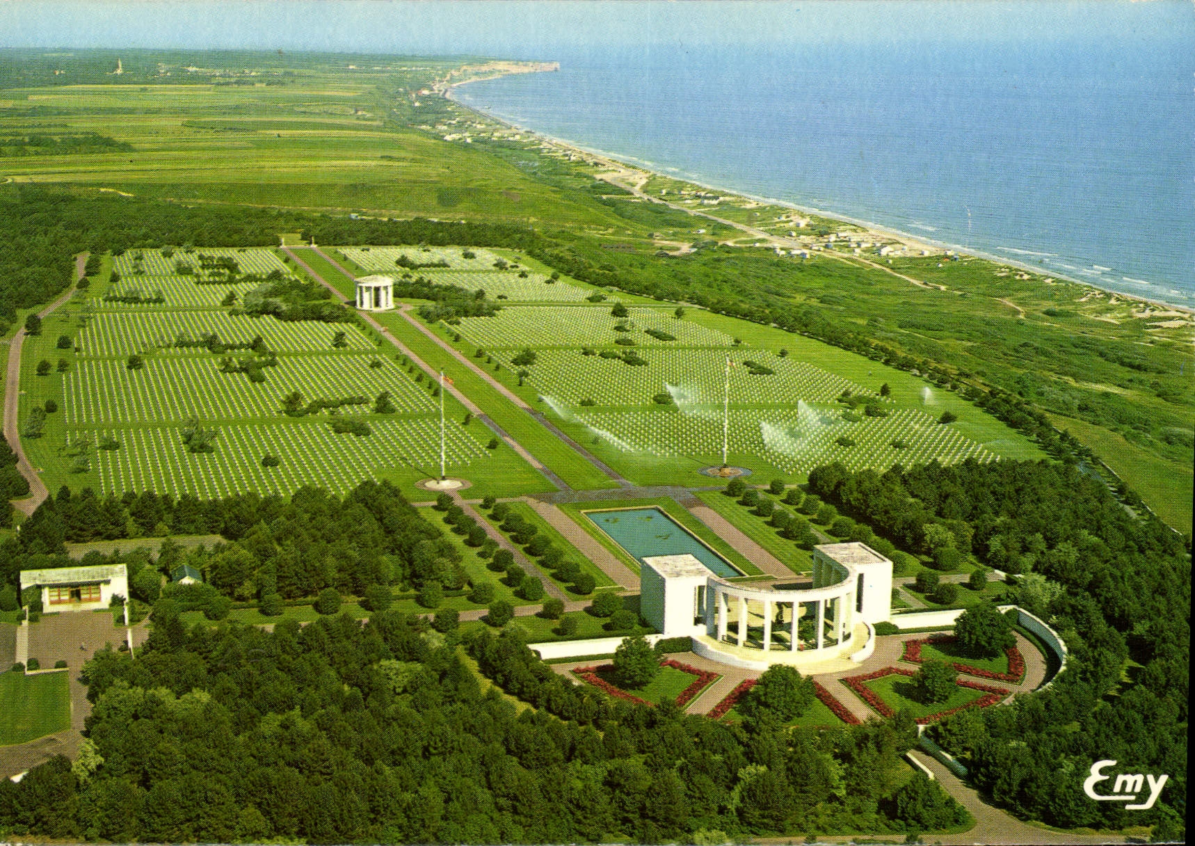 CPM Circuit des Plages du Debarquement Colleville Saint Laurent sur Mer Calvados le cimetiere americ