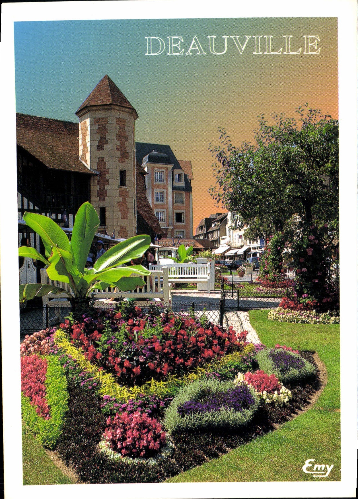 CPM Deauville Calvados L'Hotel de Ville 