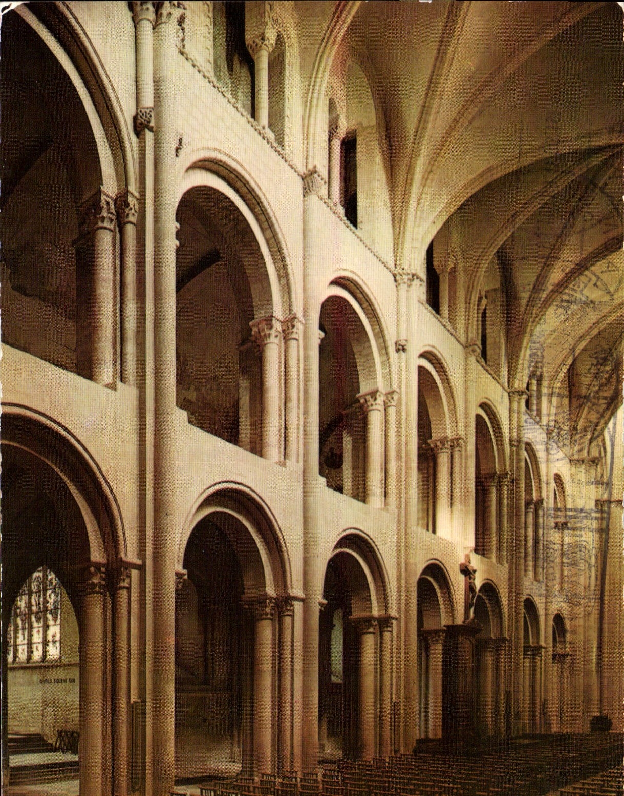 CPM Caen Abbaye aux Hommes Eglise Saint Etienne Nef romane cote Nord 