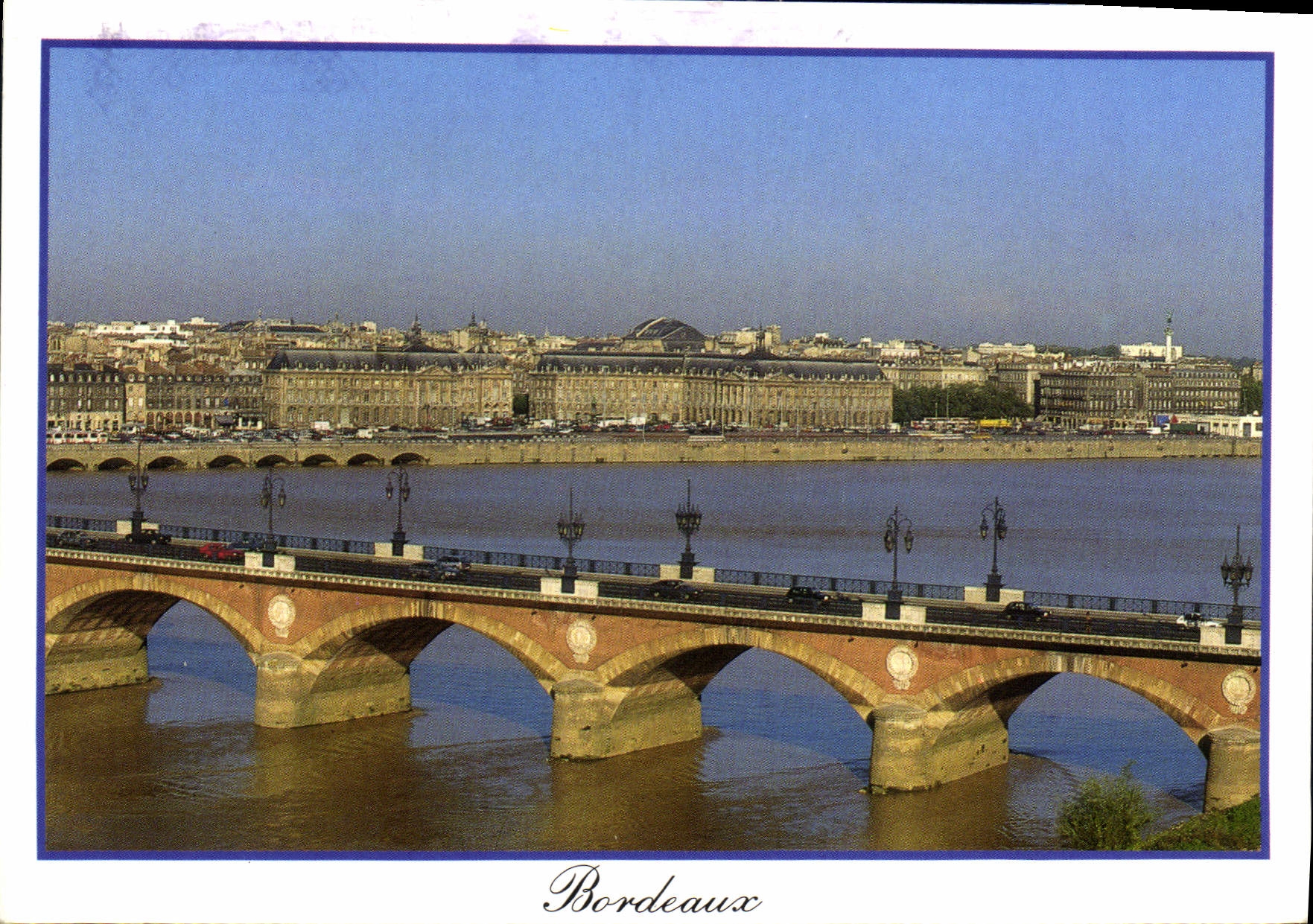 CPM Bordeaux le Pont de Pierre la Garonne et la Place de la Bourse 