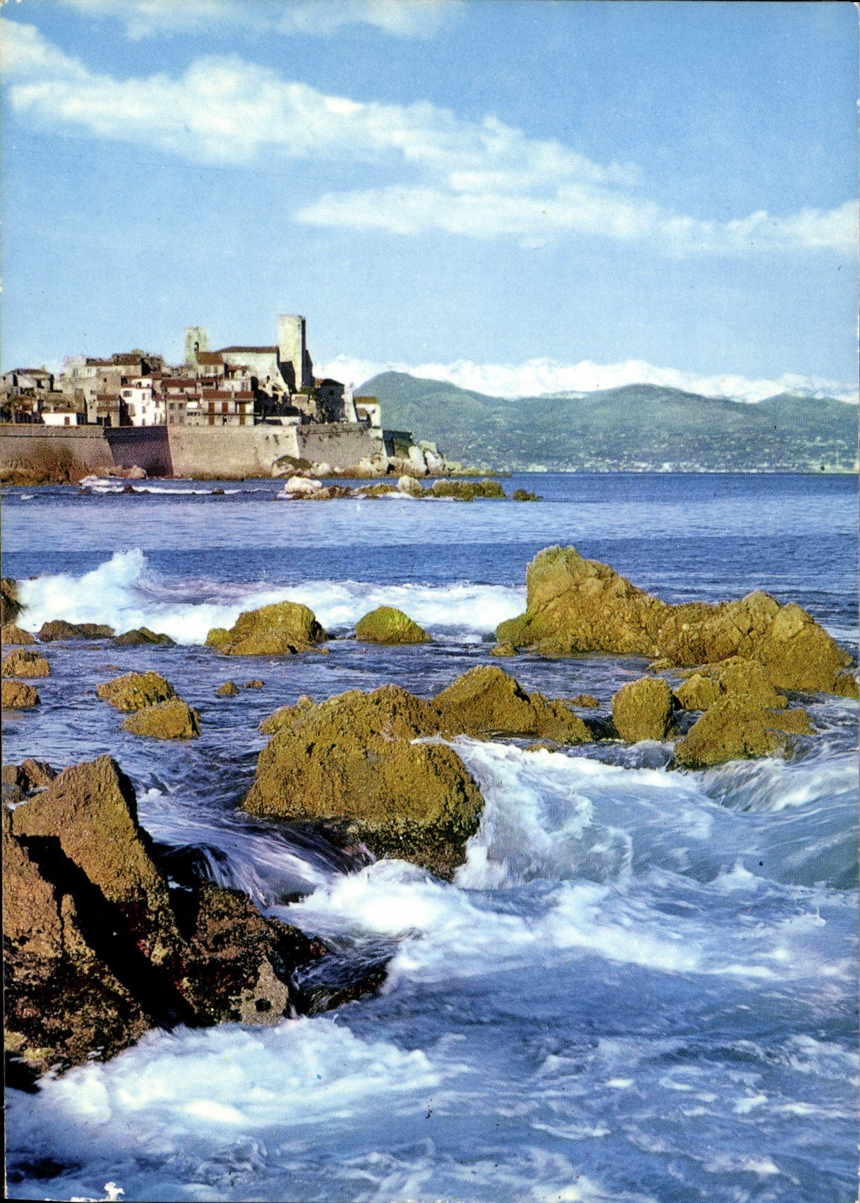 CPA Cote d'Azur Carrefour Mondial du Tourisme Antibes la vieile cite et les Alpes enneigees