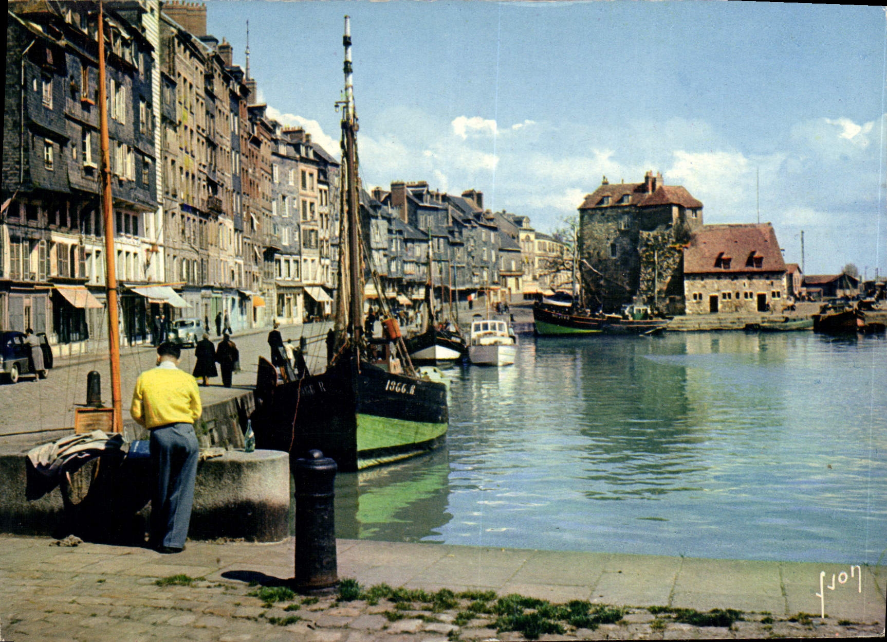 CPM Couleurs et Lumiere de France la luxuriante Normandie Honfleur Calvados Bassin de l'Ouest et qua