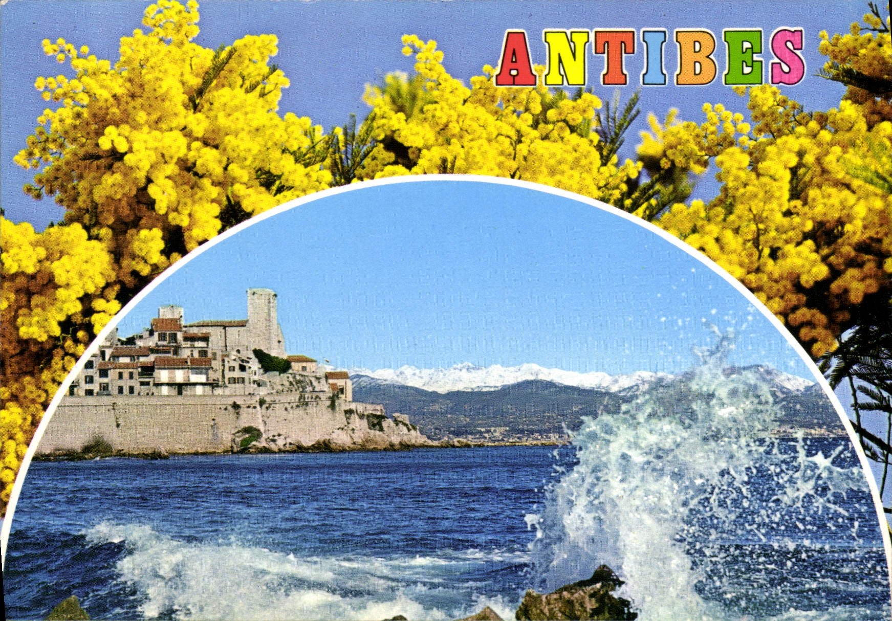 CPM Cote d'Azur Antibes Alpes Maritimes Les Remparts et les Alpes enneigees 