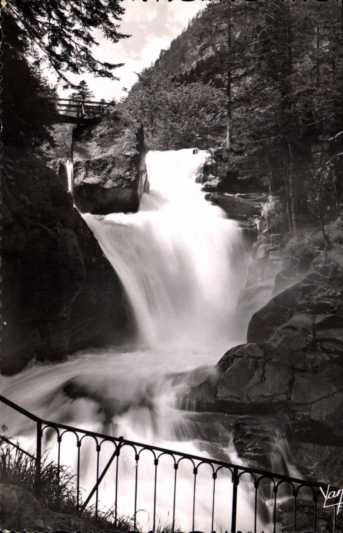 CPM Cauterets Cascade du Cerisey 