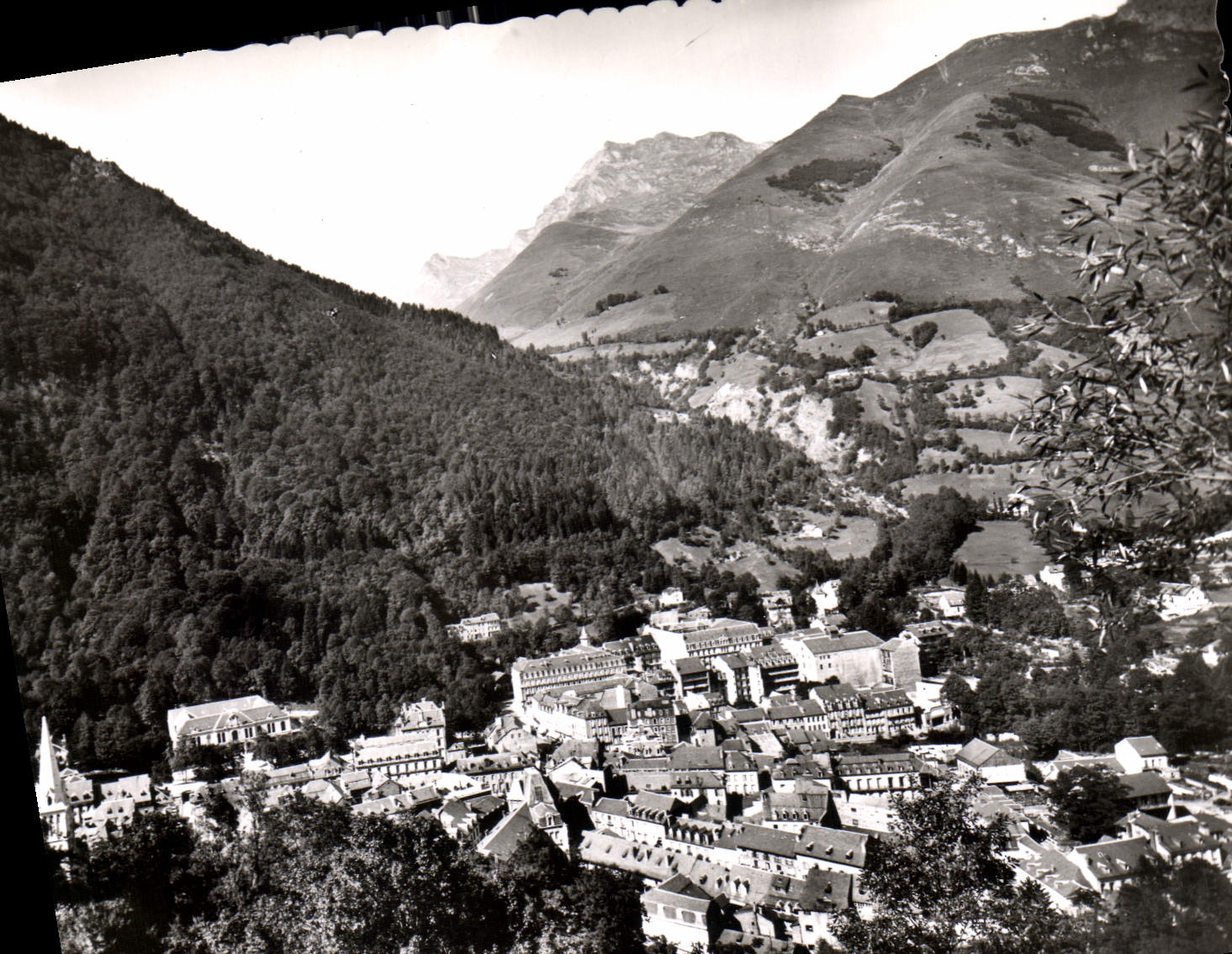 CPM Cauterets Vue generale prise de Pauze