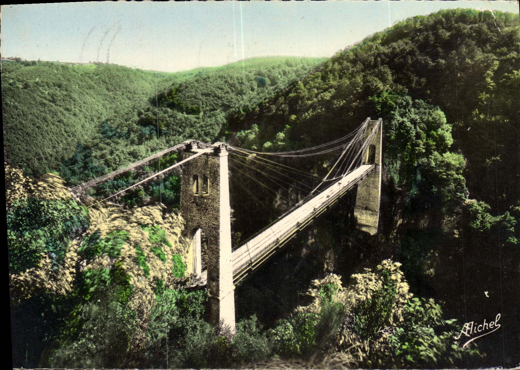 CPM La Correze Touriste Gorges de la Luzege Viaduc de Roche Tallade Laleau Soursac Ligen Tulle Laple