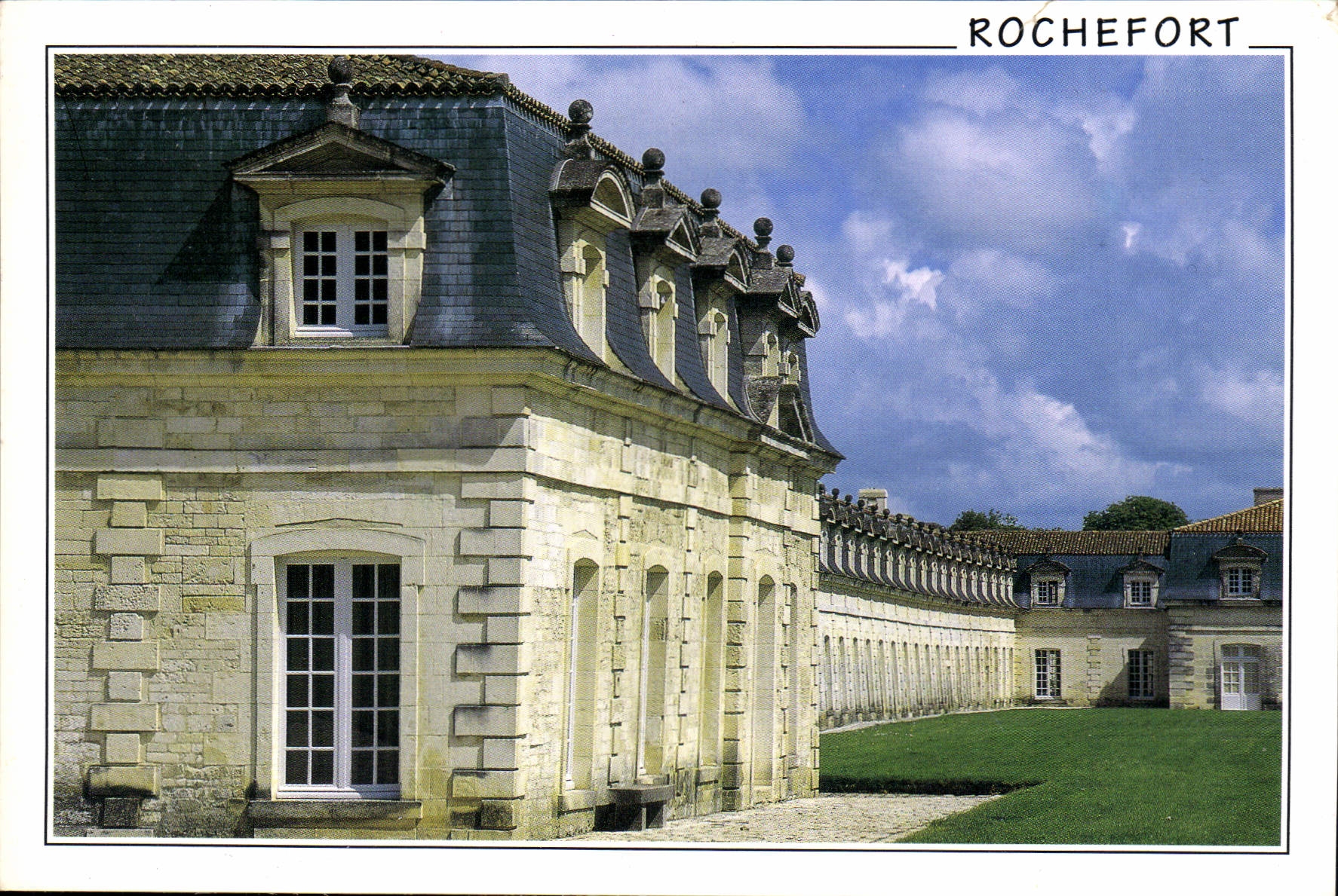 CPM Rochefort sur Mer La Corderie Royale 