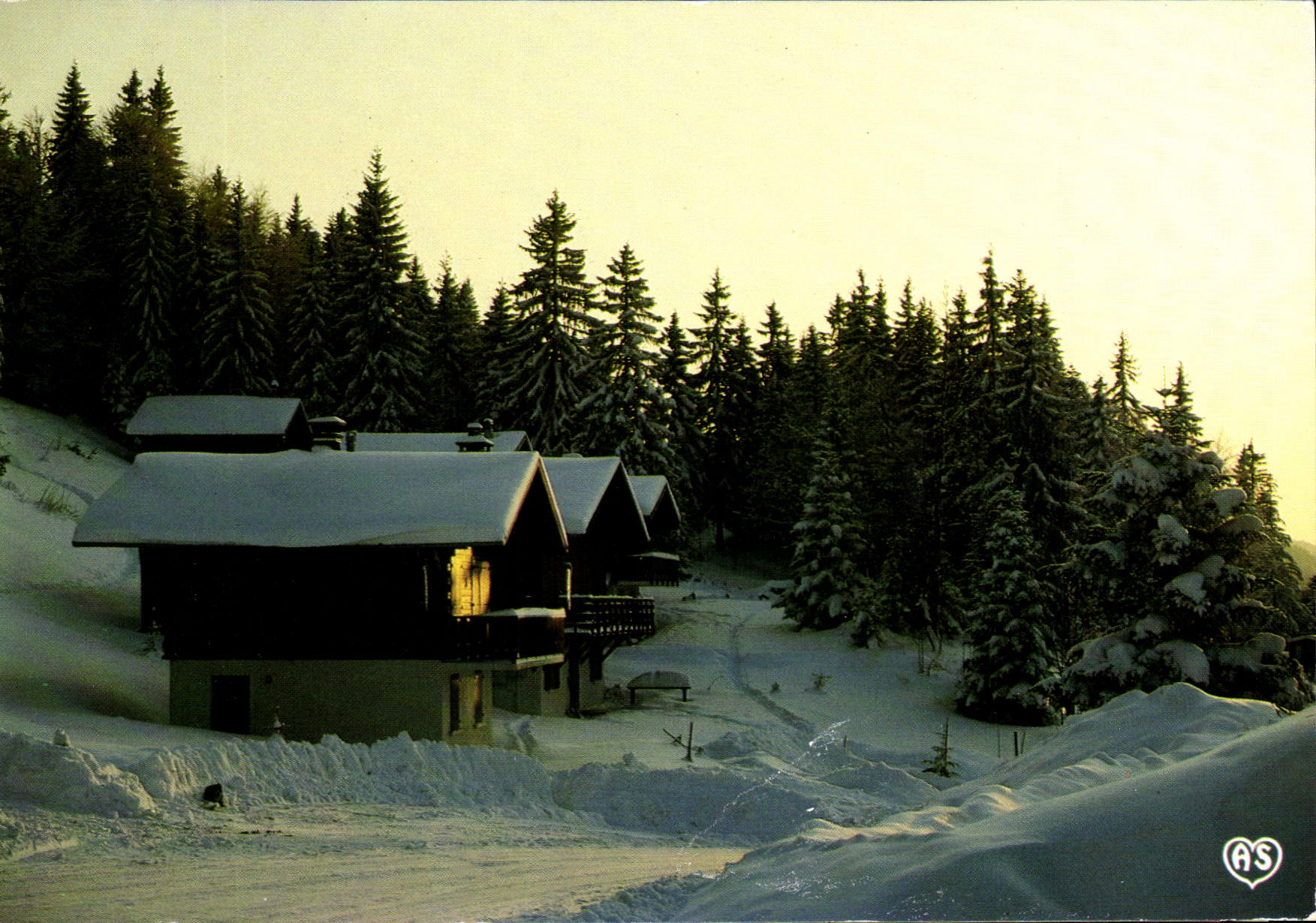 CPM Images de Nos Montagnes en Hiver Chalets en hiver