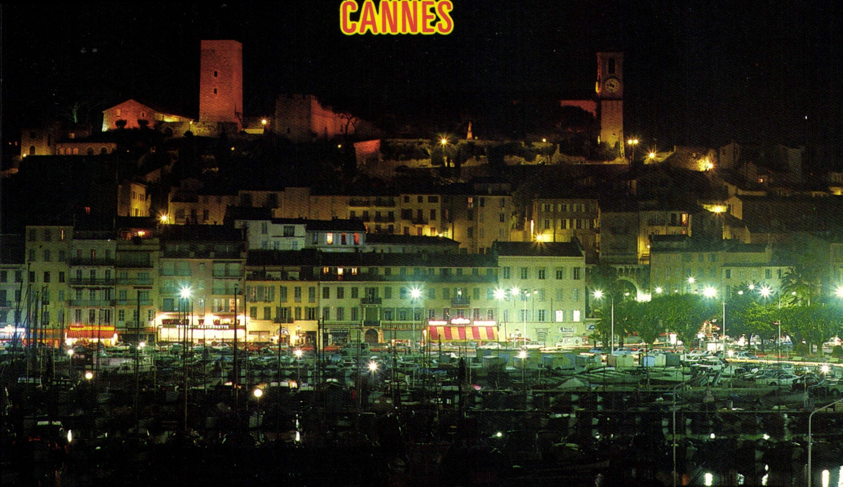 CPM La Cote d'Azur inoubliable Cannes La nuit Le vieux Port Le Suquet 