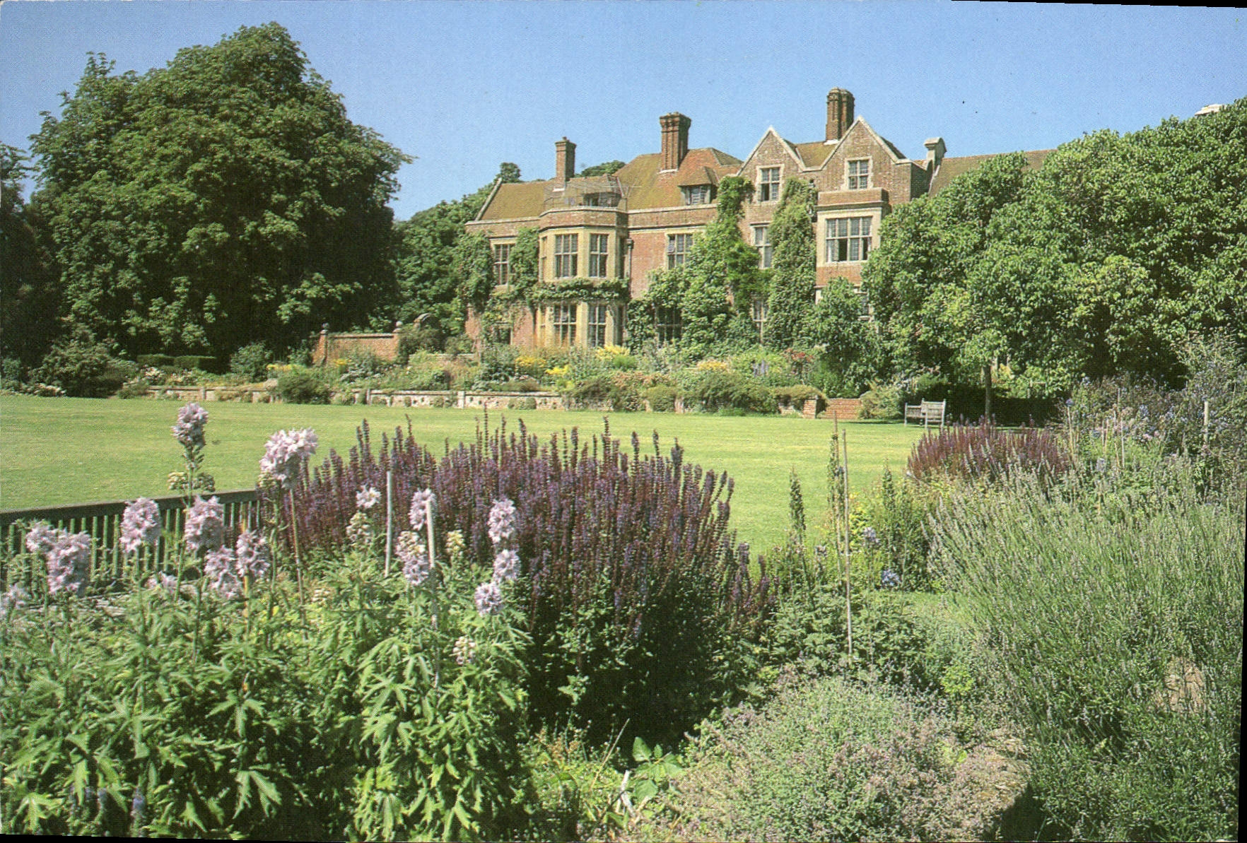CPM House and Gardens 