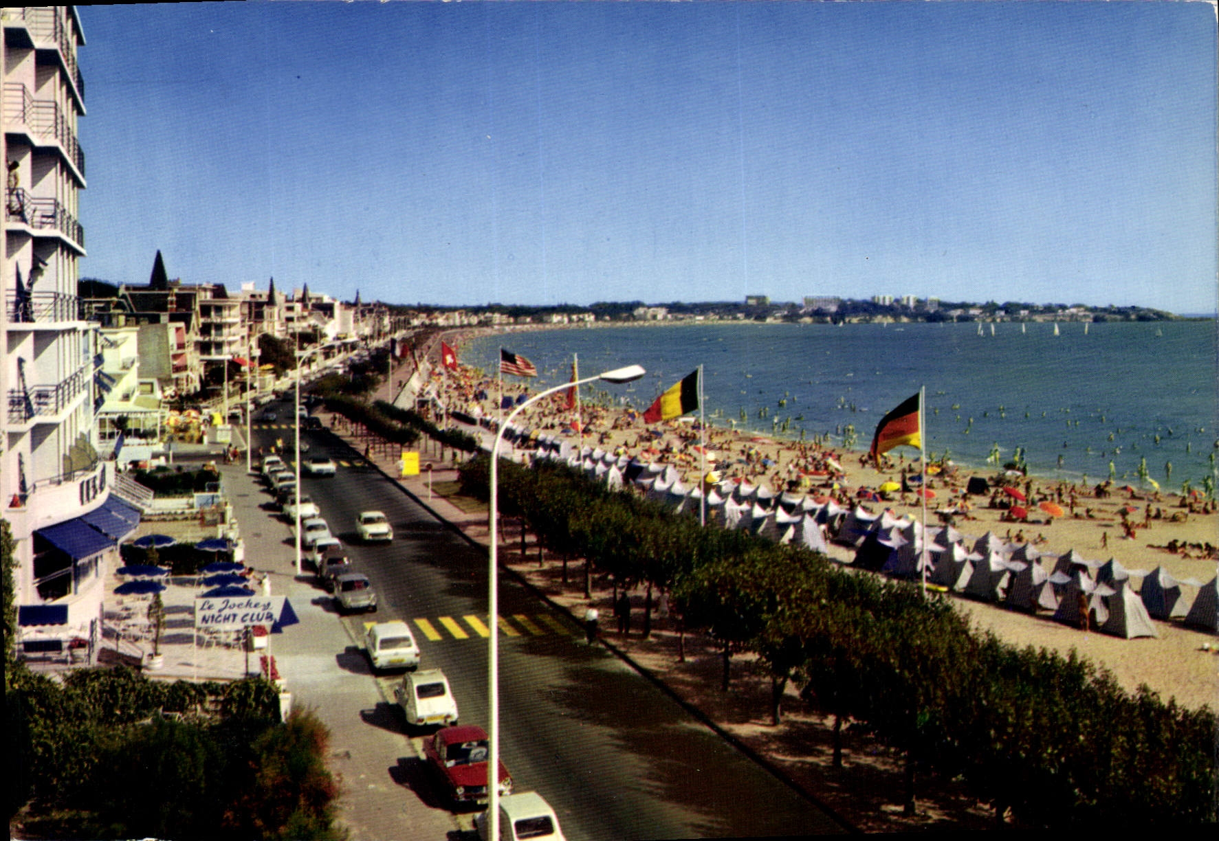 CPM Royan le Boulevard F Garnier 