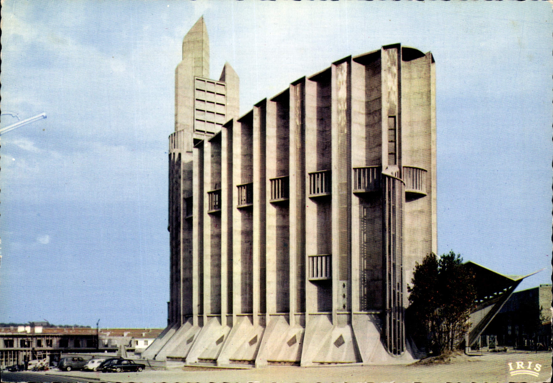 CPM Cote de Beaute royan Charente Maritime l'eglise Notre Dame Arch G 