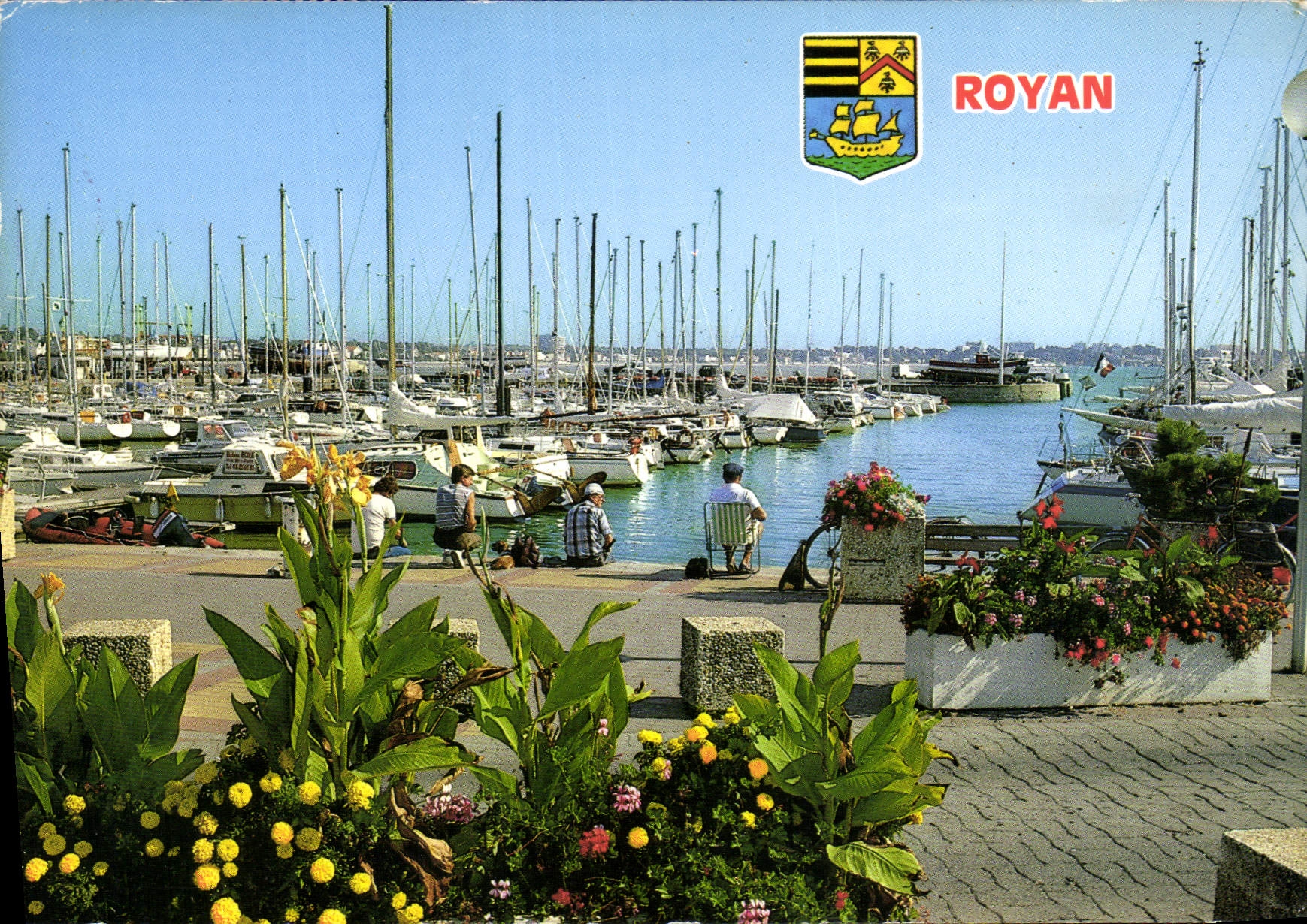 CPM Royan Ch Mme le Port 