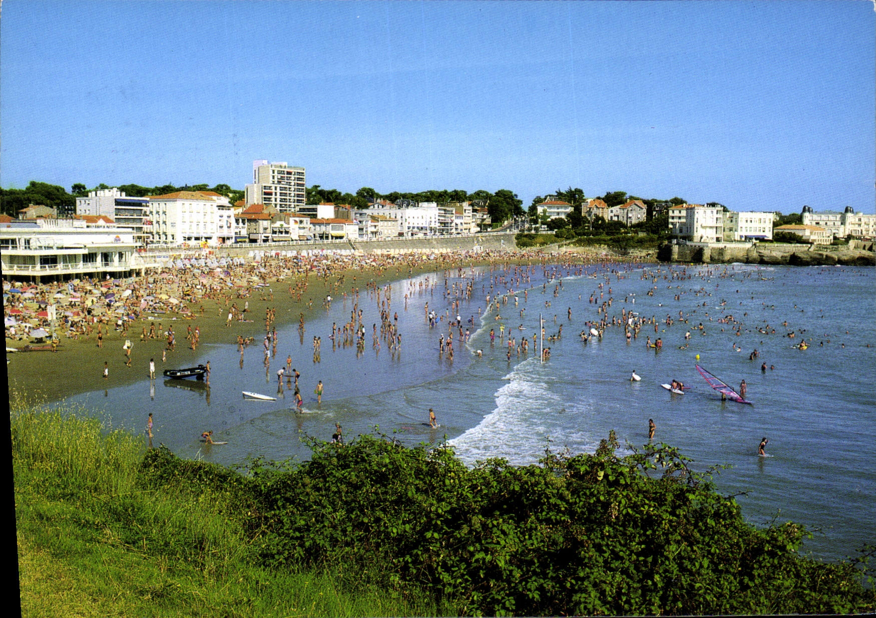 CPM Royan Pontaillac Ch mme Plage de pontaillac