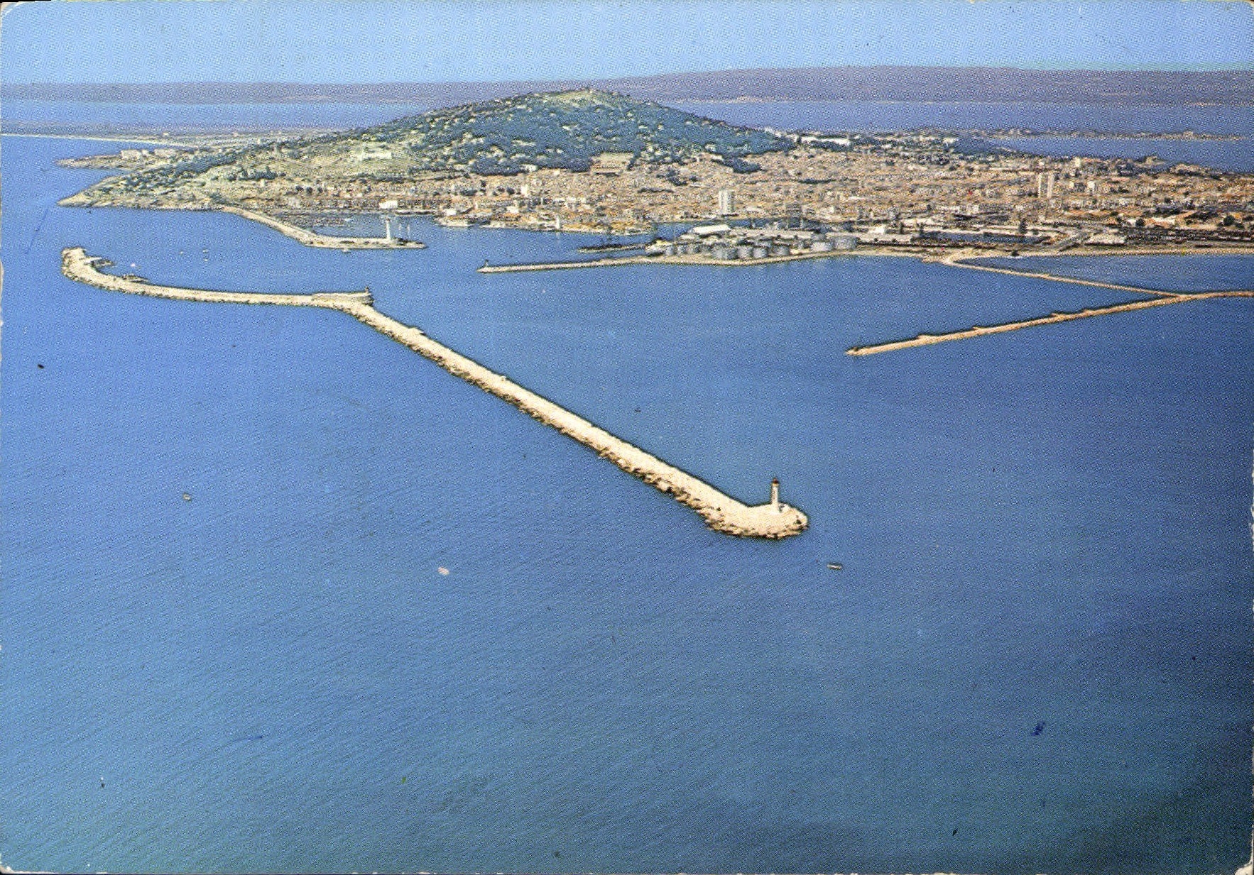 CPM Sur les routes du ciel Sete vue aerienne