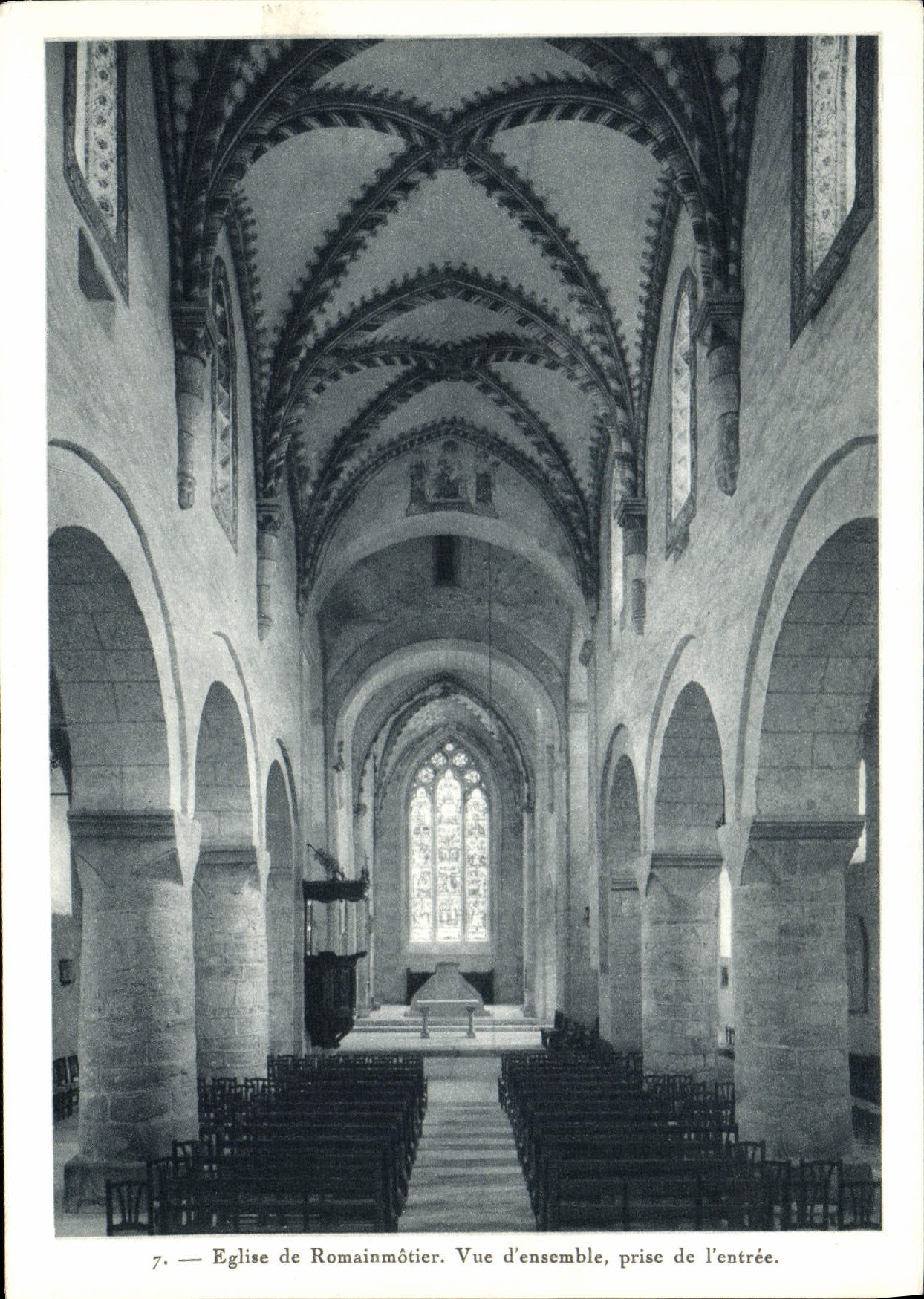 CPA Eglise de Romainmotier vue d'ensemble prise de l'entree