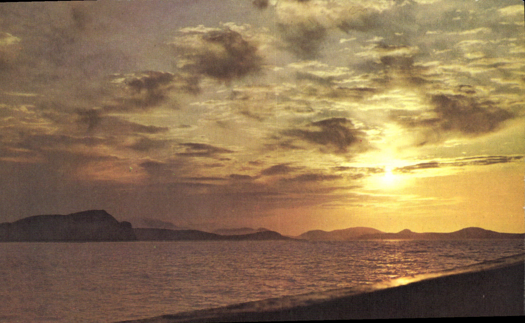 CPM Bord de mer 3 Suisses Roubaix