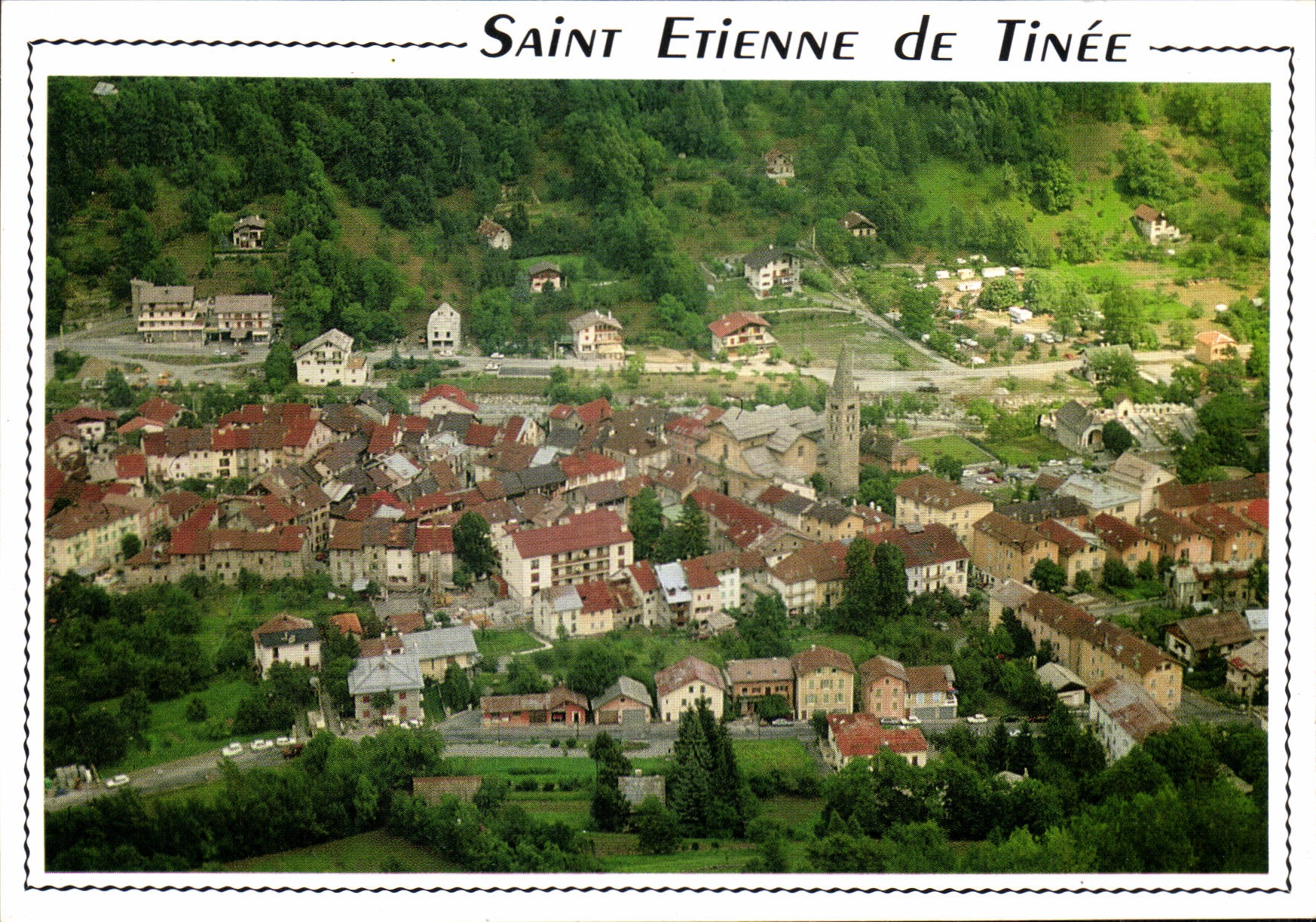 CPM Saint Etienne de Tinee A M La Perle des Alpes vue panoramique 