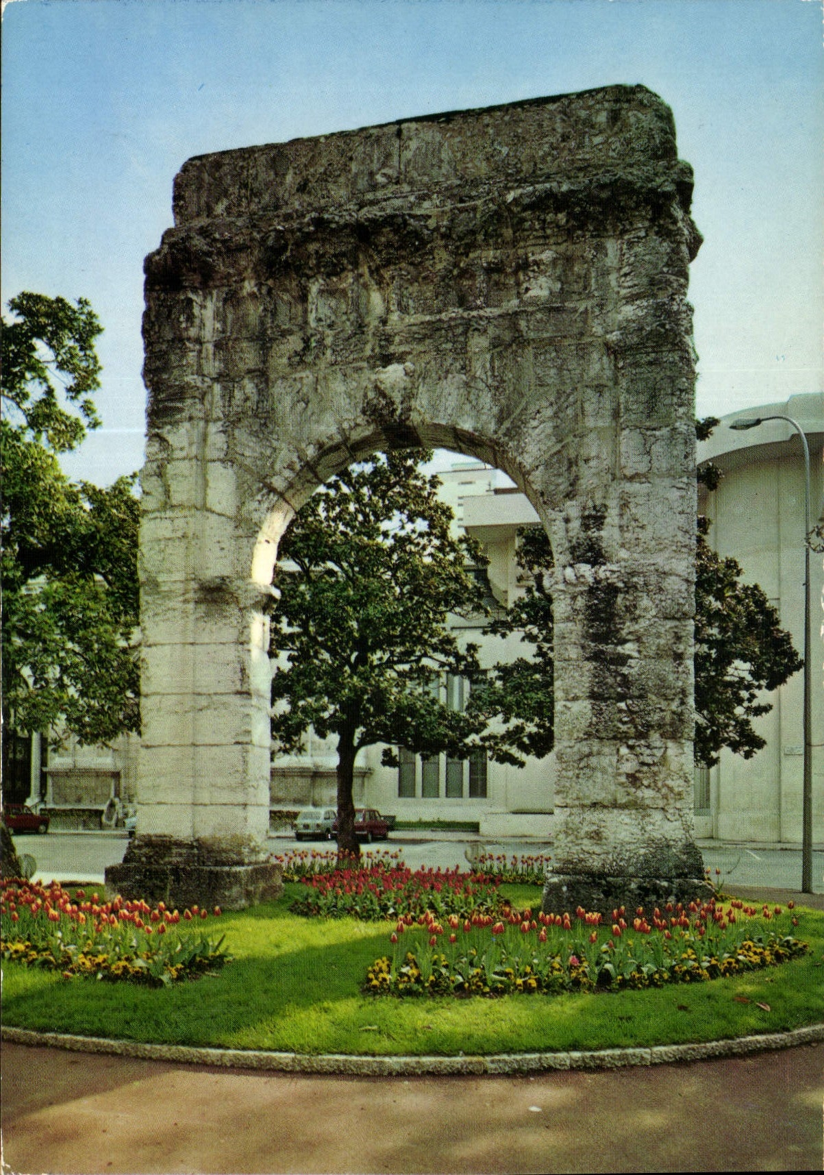 CPM Aix les Bains l'arc de Campanus