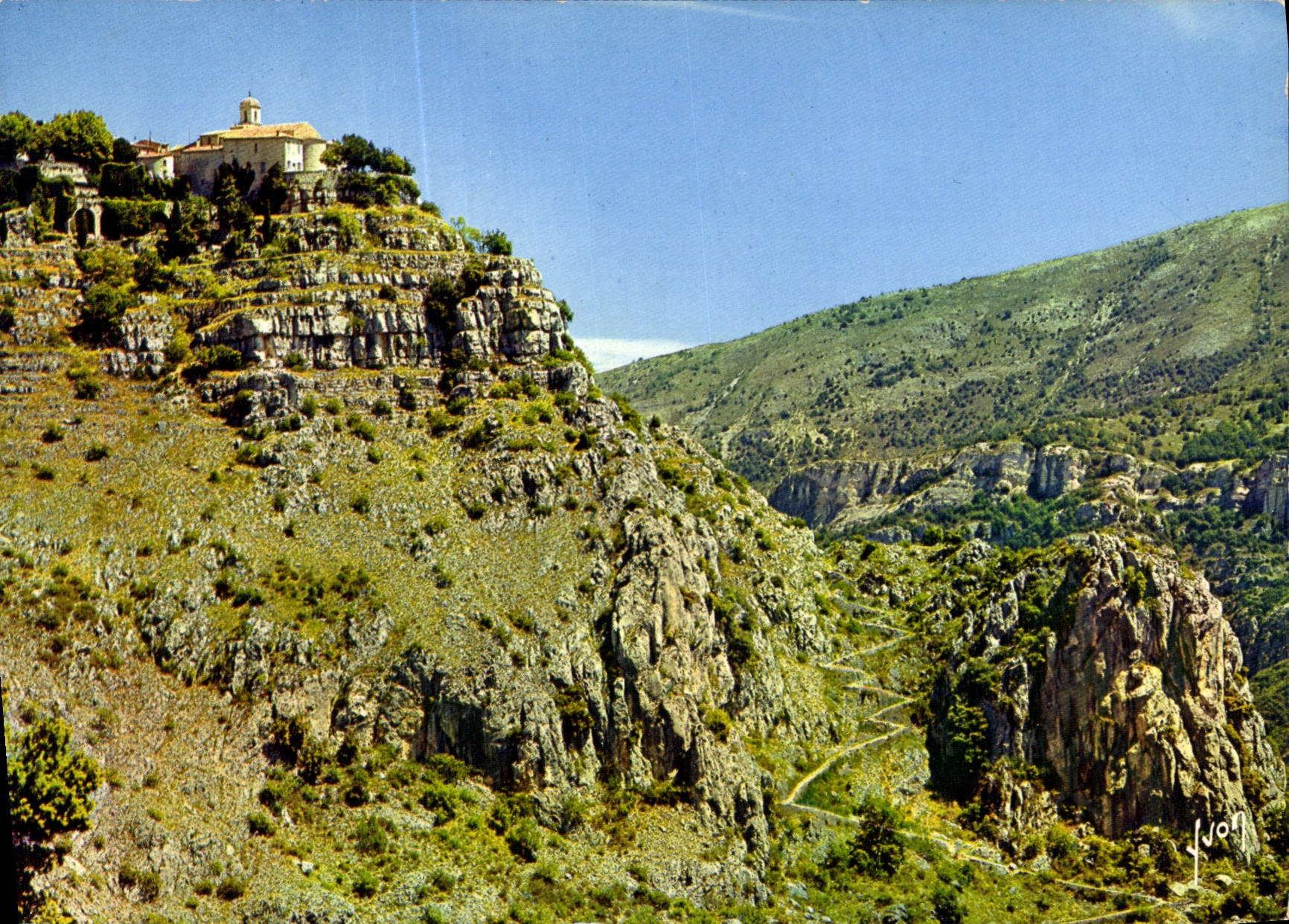 CPM Couleurs et lumiere de France la Cote d'Azur miracle de la nature Gourdon La Sarrazine Alpes Mar