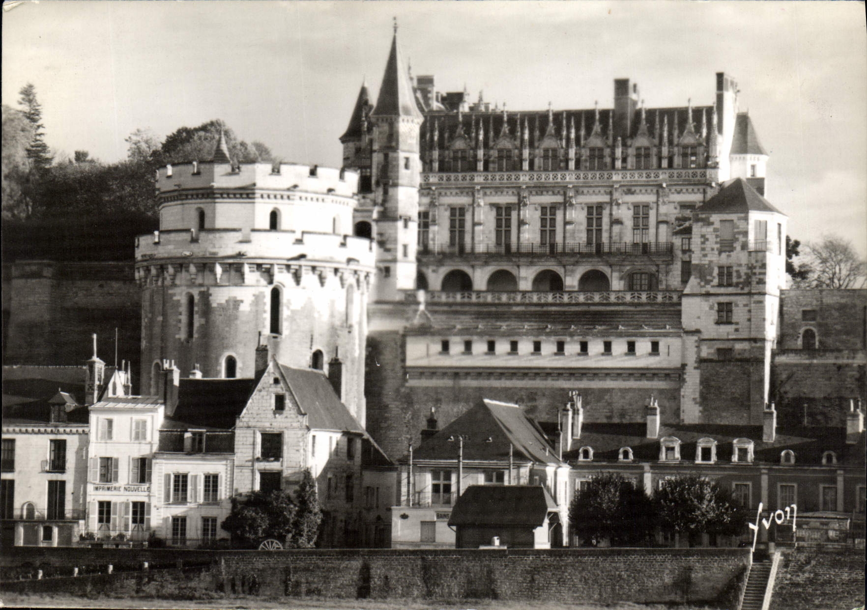 CPM Amboise Indre et Loire le Chateau 