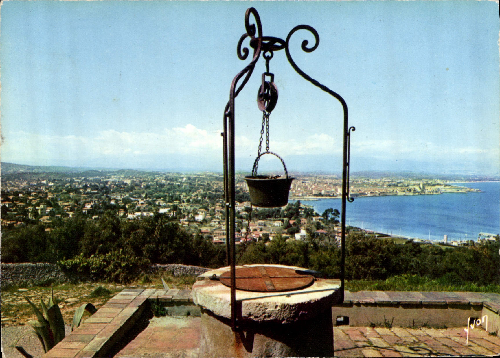 CPM Couleurs et Lumiere de France La Cote d'Azur miracle de la nature Cap d'Antibes Alpes Maritimes